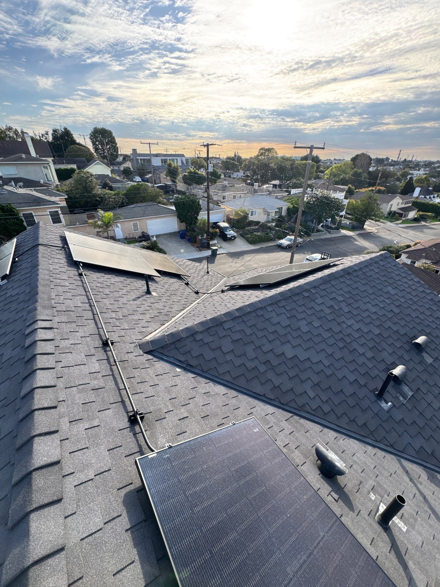 20-Panel Solar System and Tesla Powerwall 3 Installation in El Segundo by AWS Solar