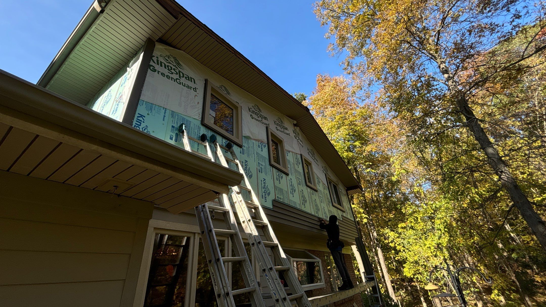 Siding Replacement using Alside Charter Oak D4.5" by 180 Contractors
