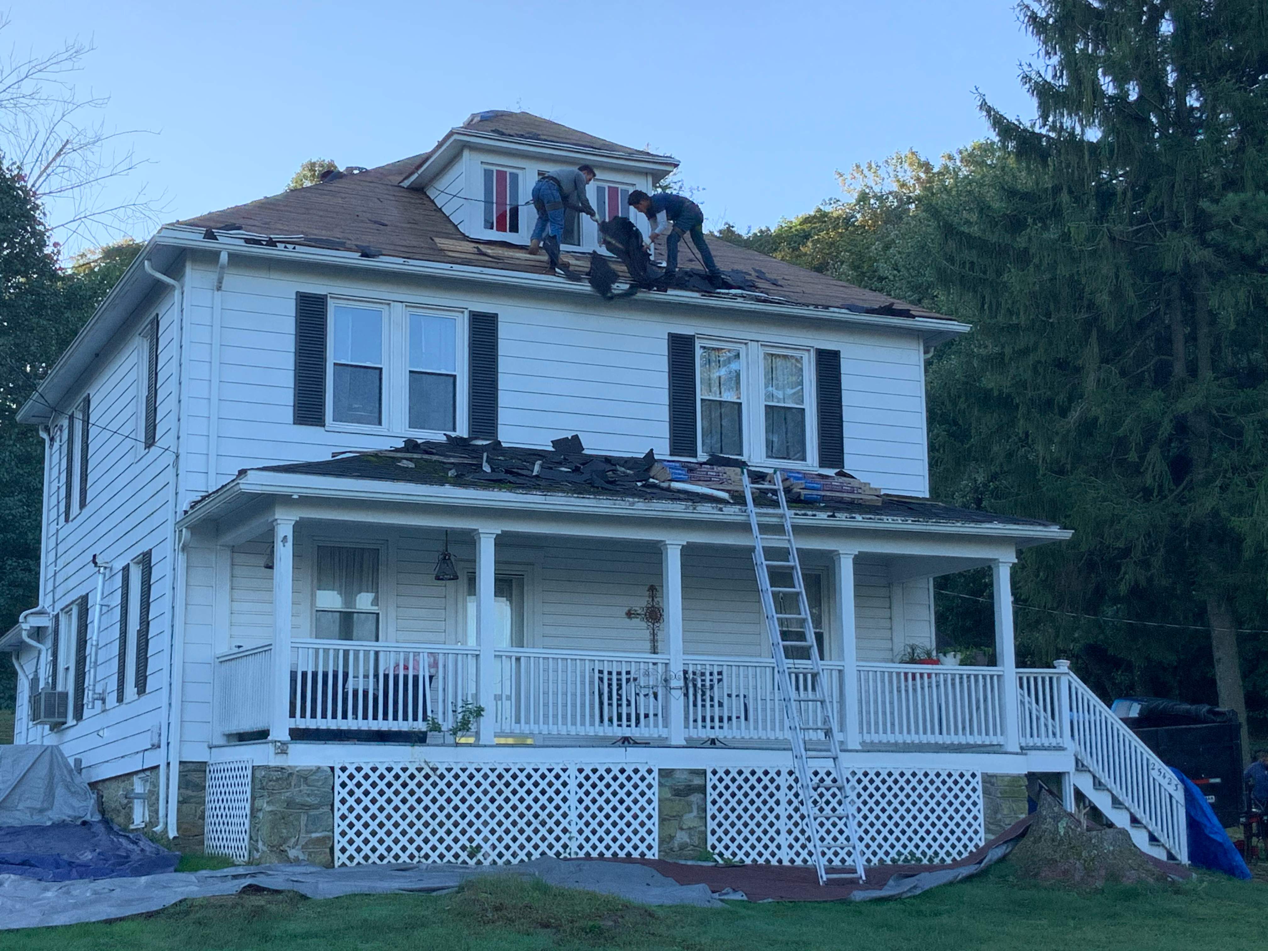 Residential Roofing Installation using Max Def Resawn Shake by Alpha Design Services