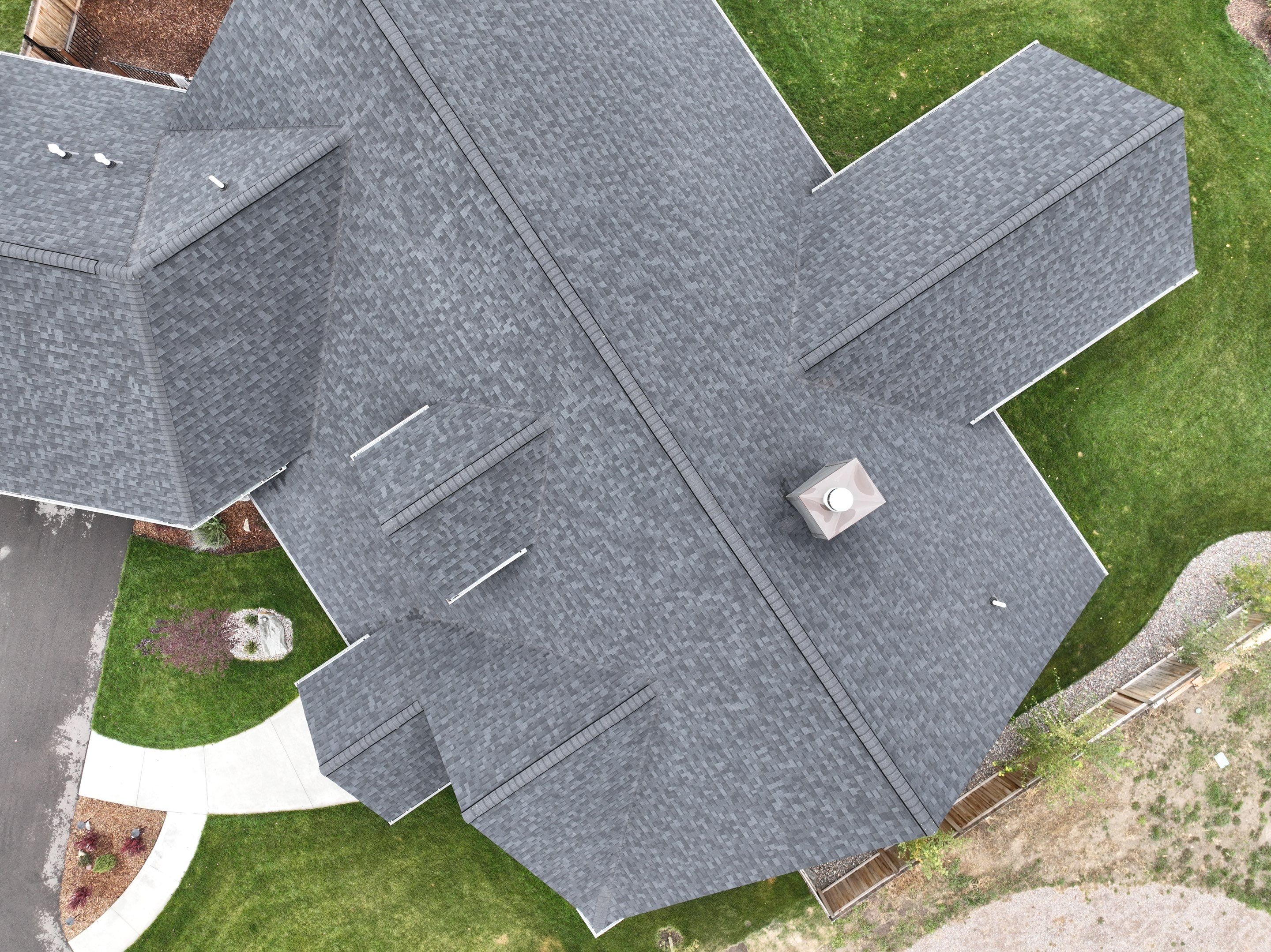 Owens Corning TruDefinition Duration - Onyx Black by Montana Roofing Solutions