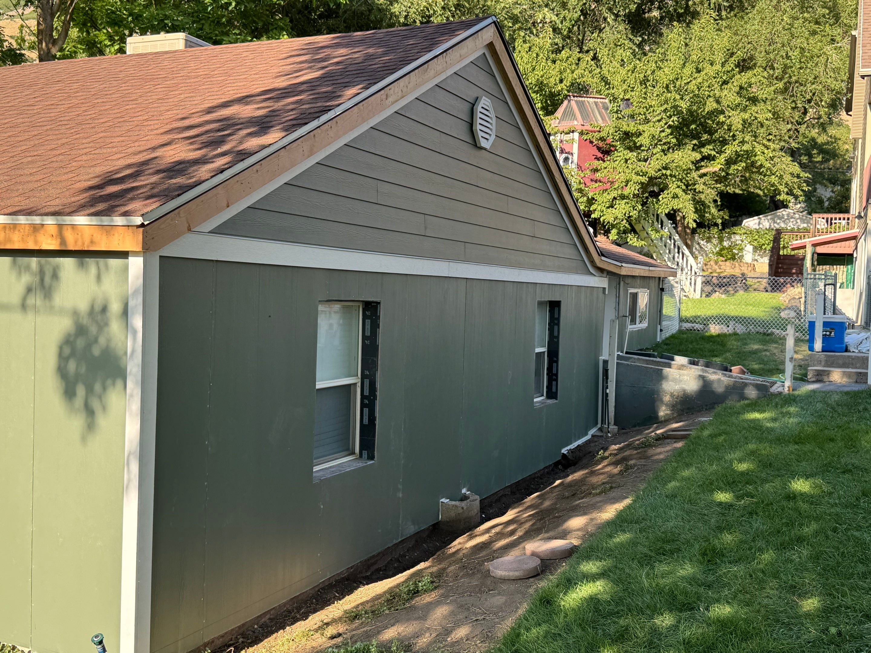 Farmington | Custom Hardie Mixed Siding | Thyme Green & White by Ideal Siding Utah