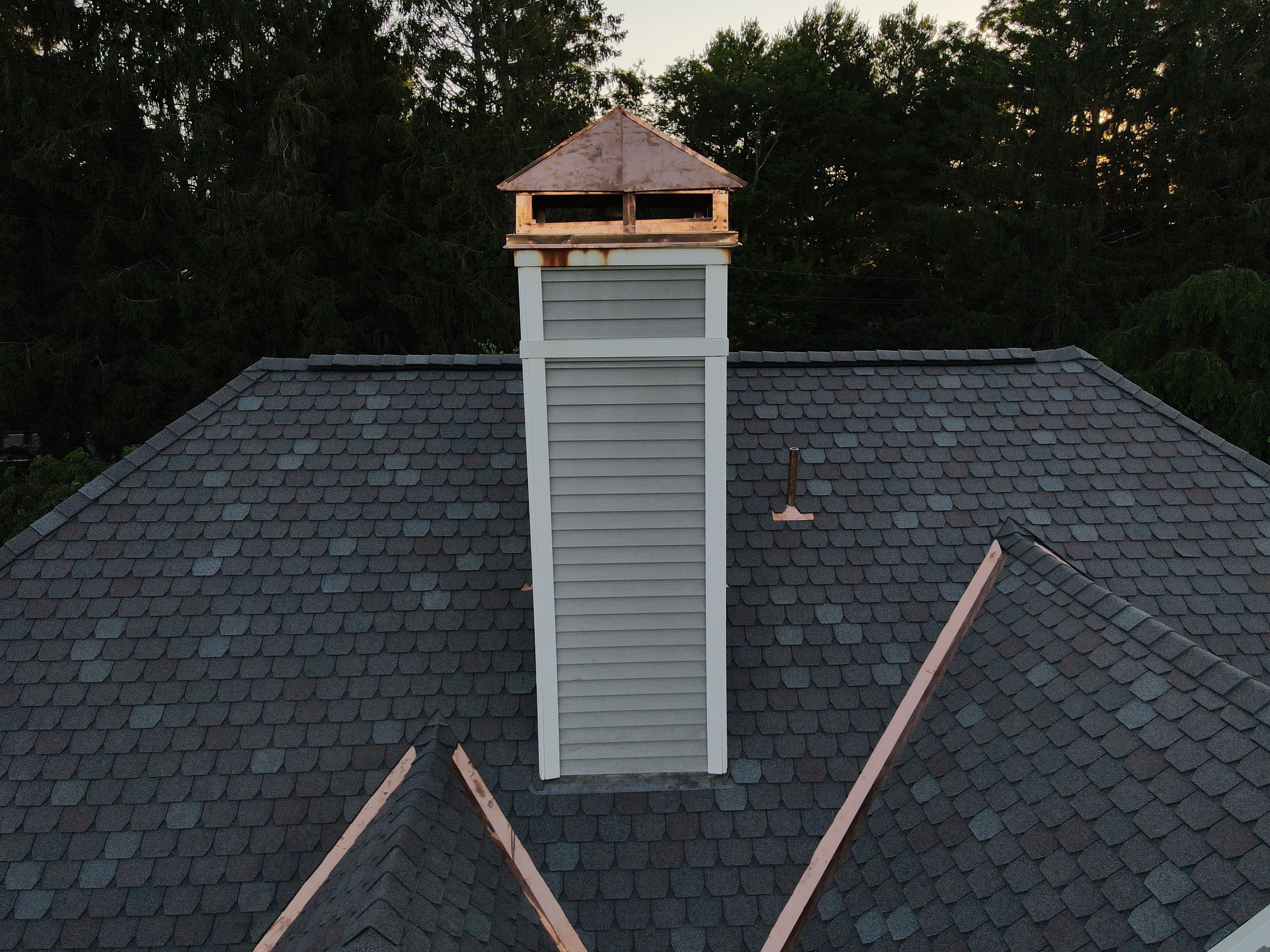 Jamestown - Designer Composite Shingle by Rinaldi Brothers