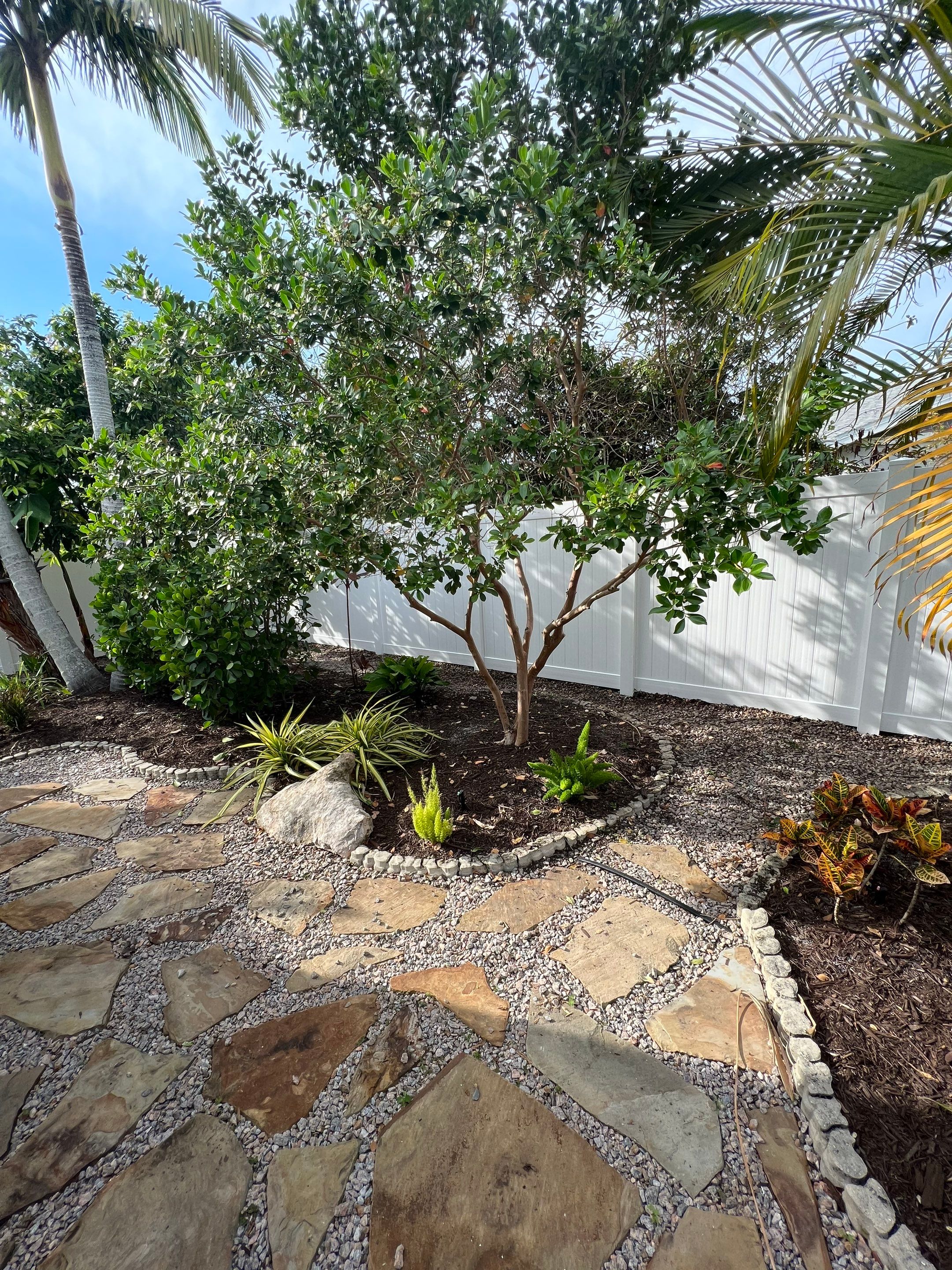Sarasota, FL 6 ft. Tall White Vinyl Privacy Fence by Asap fence and gates, LLC