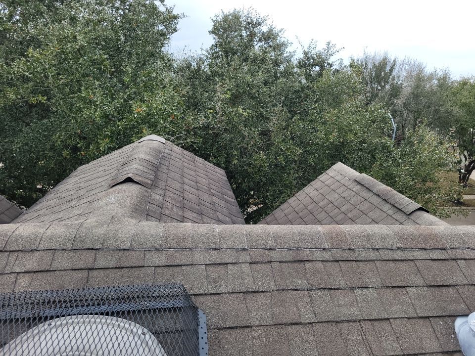 SureStart PLUS 4-STAR Warranty Fully covers materials, labor, tear-off and disposal expenses in years 1-50. by Roof Concepts Construction