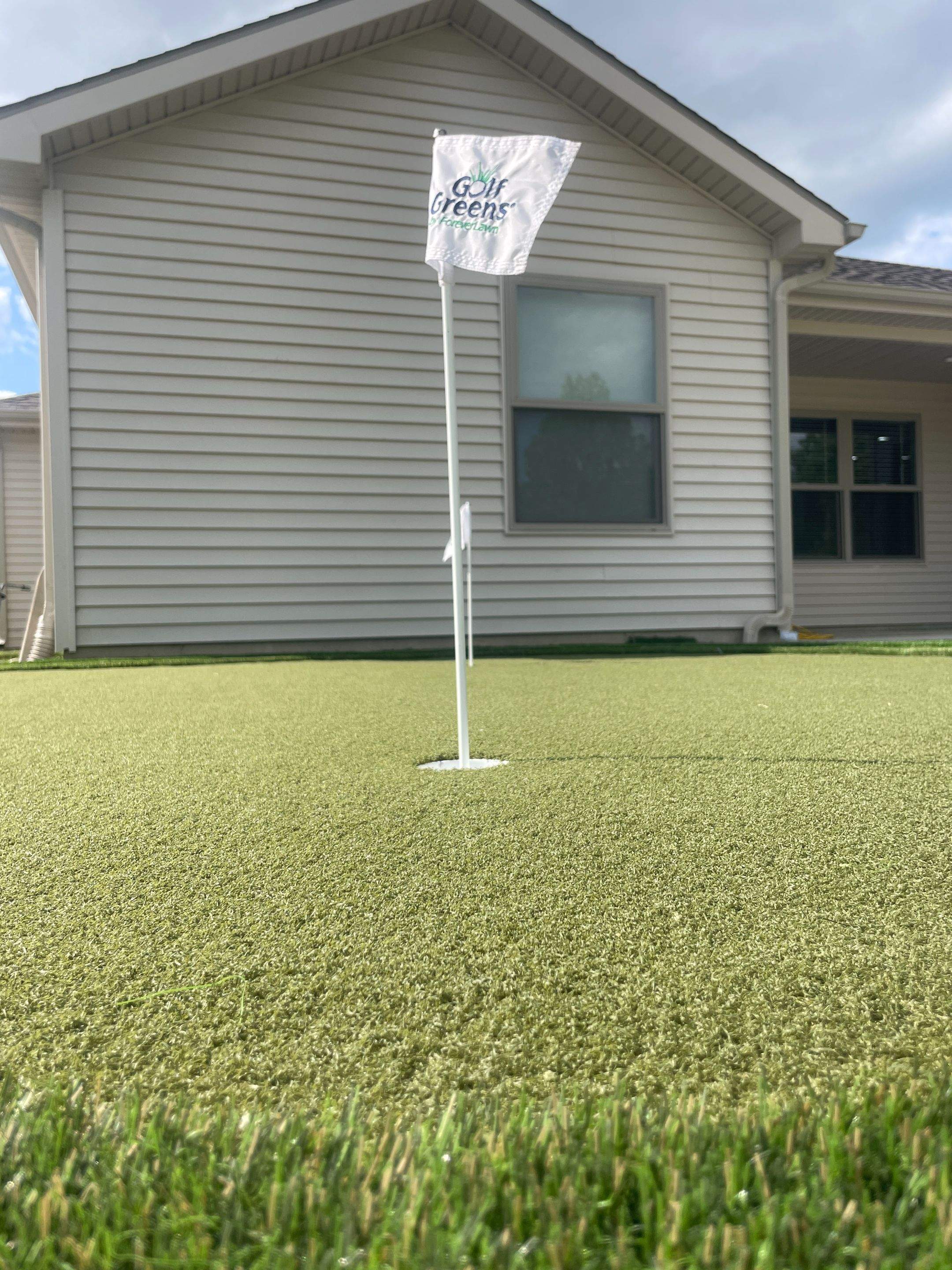 Decatur Putting Green by ForeverLawn NEIN/INDY