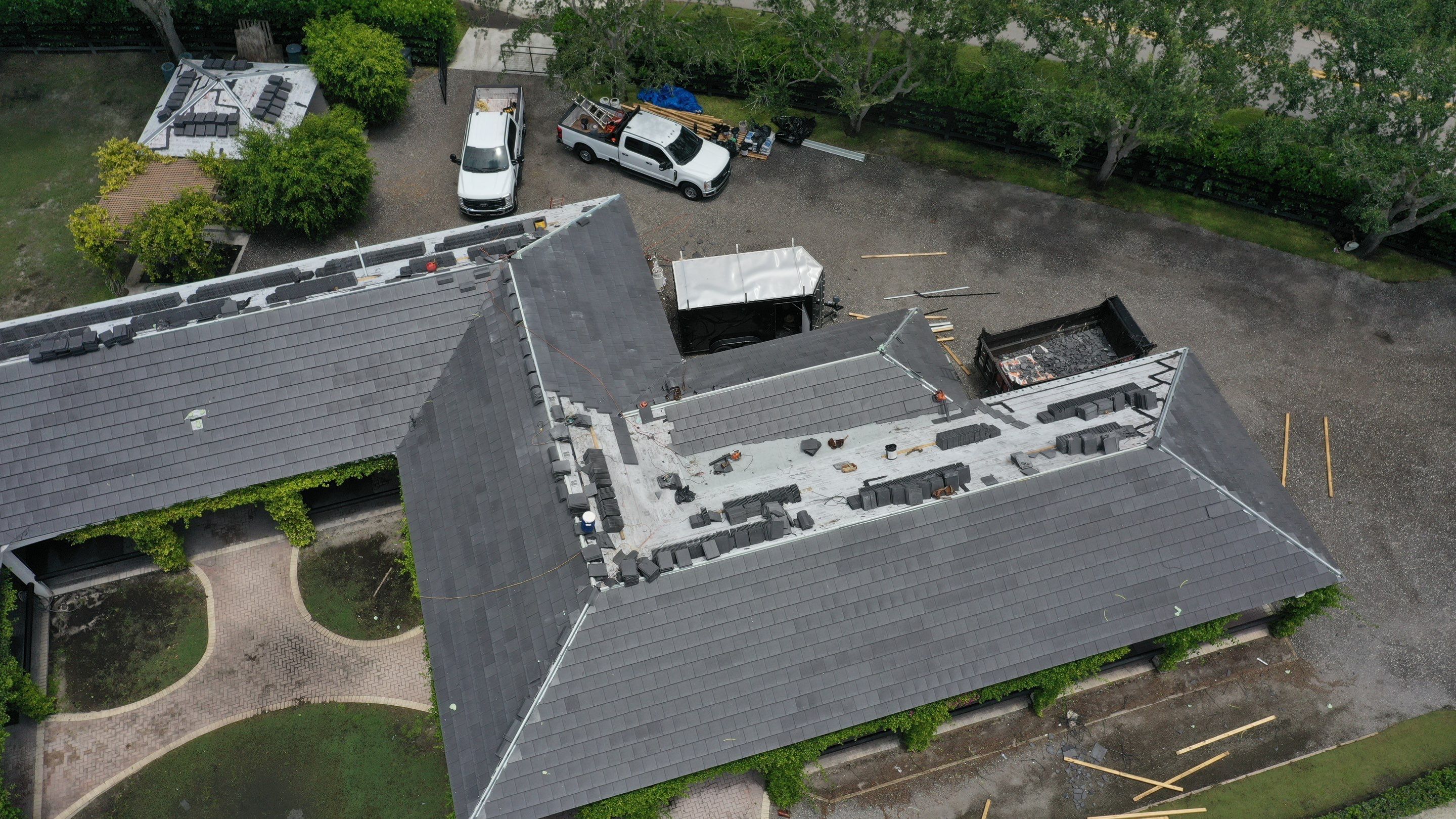 3612 Aiken Ct. Wellington FL - Westlake Newpoint Saxony 900 Slate - Charcoal Grey by Total Roofing System The Metal Roof Experts