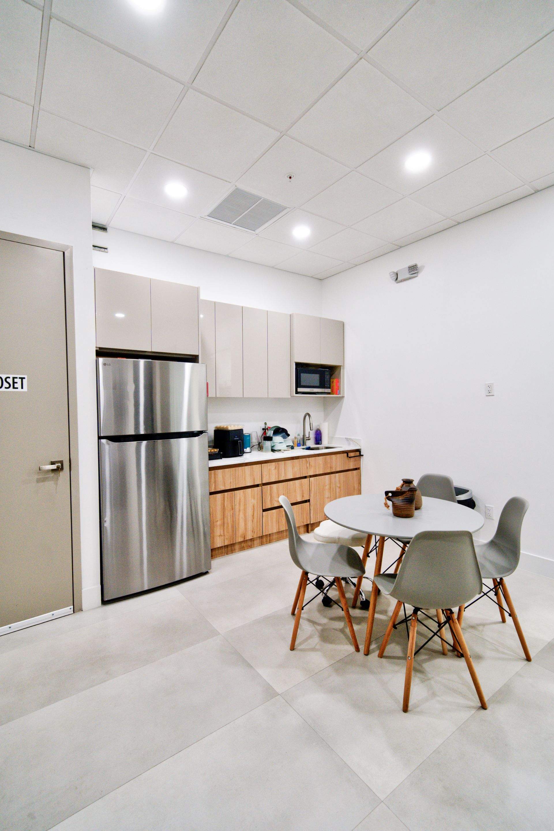 Happy Pet Eyes by Ruiz Construction Inc
