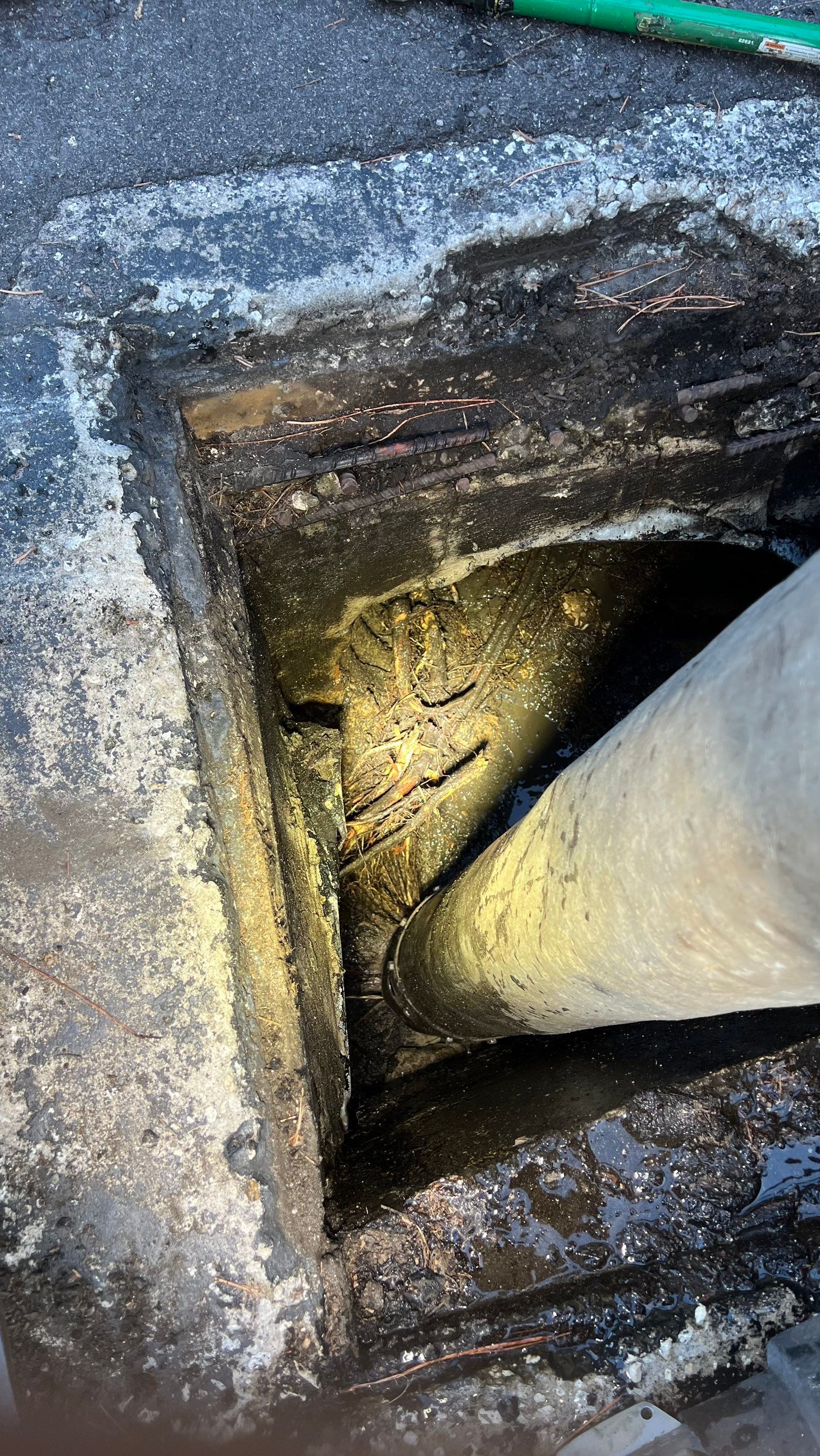 Apartment Complex Storm Water System Cleaning and Maintenance by APS Power & Water