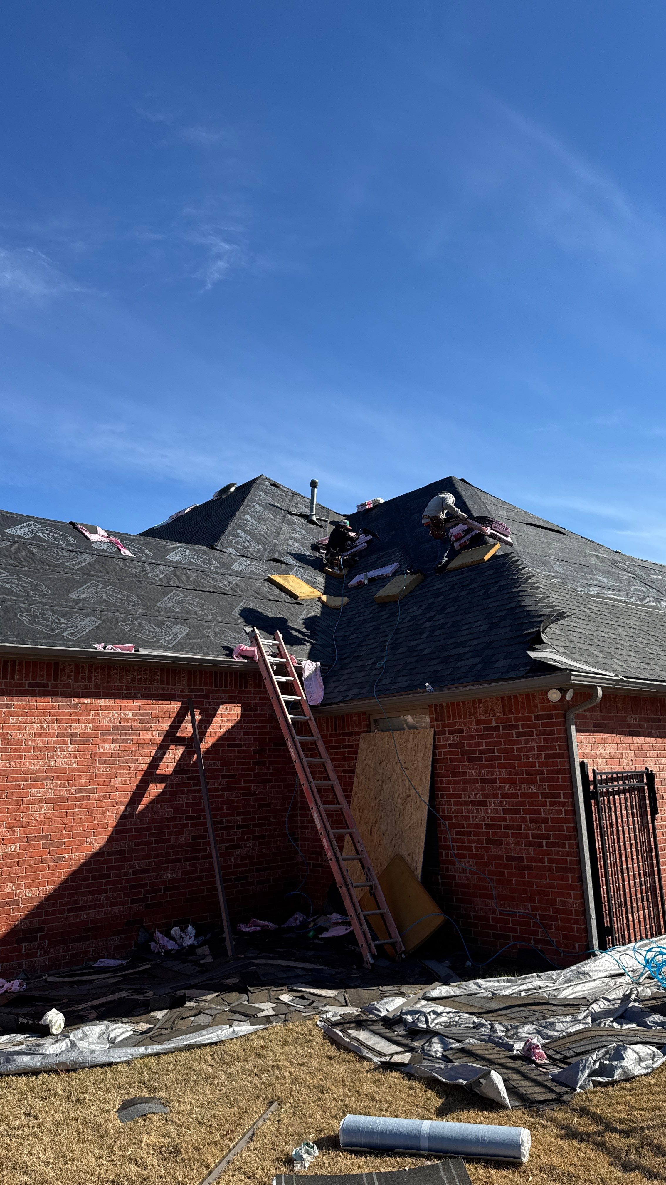 Owens Corning - Estate Gray by Frontline Roofing and Construction