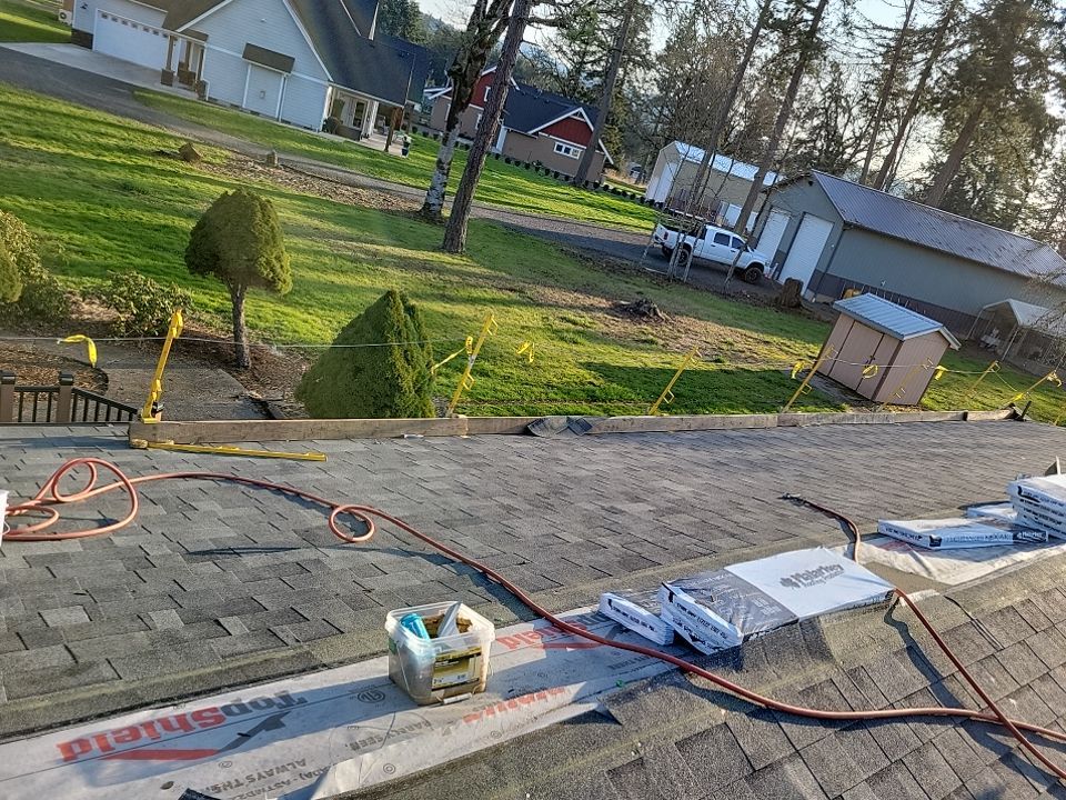 Residential Re-Roof in Lebanon Oregon by Orezona Building & Roofing Company, Inc.