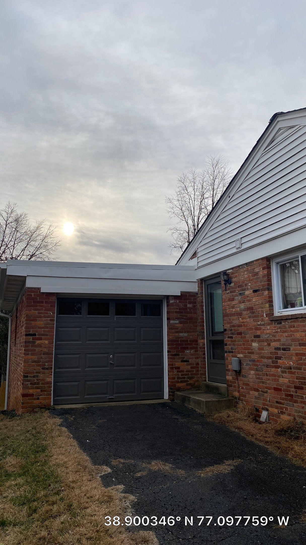 Arlington: CertainTeed Landmark Pro Designer Shingles in Max Def Burnt Sienna by RM Banning, Inc.