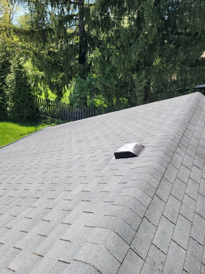 ATLAS PINNACLE COLOR: SUMMER STORM DRIP EDGE: WHITE by Eagle Eye Roofing