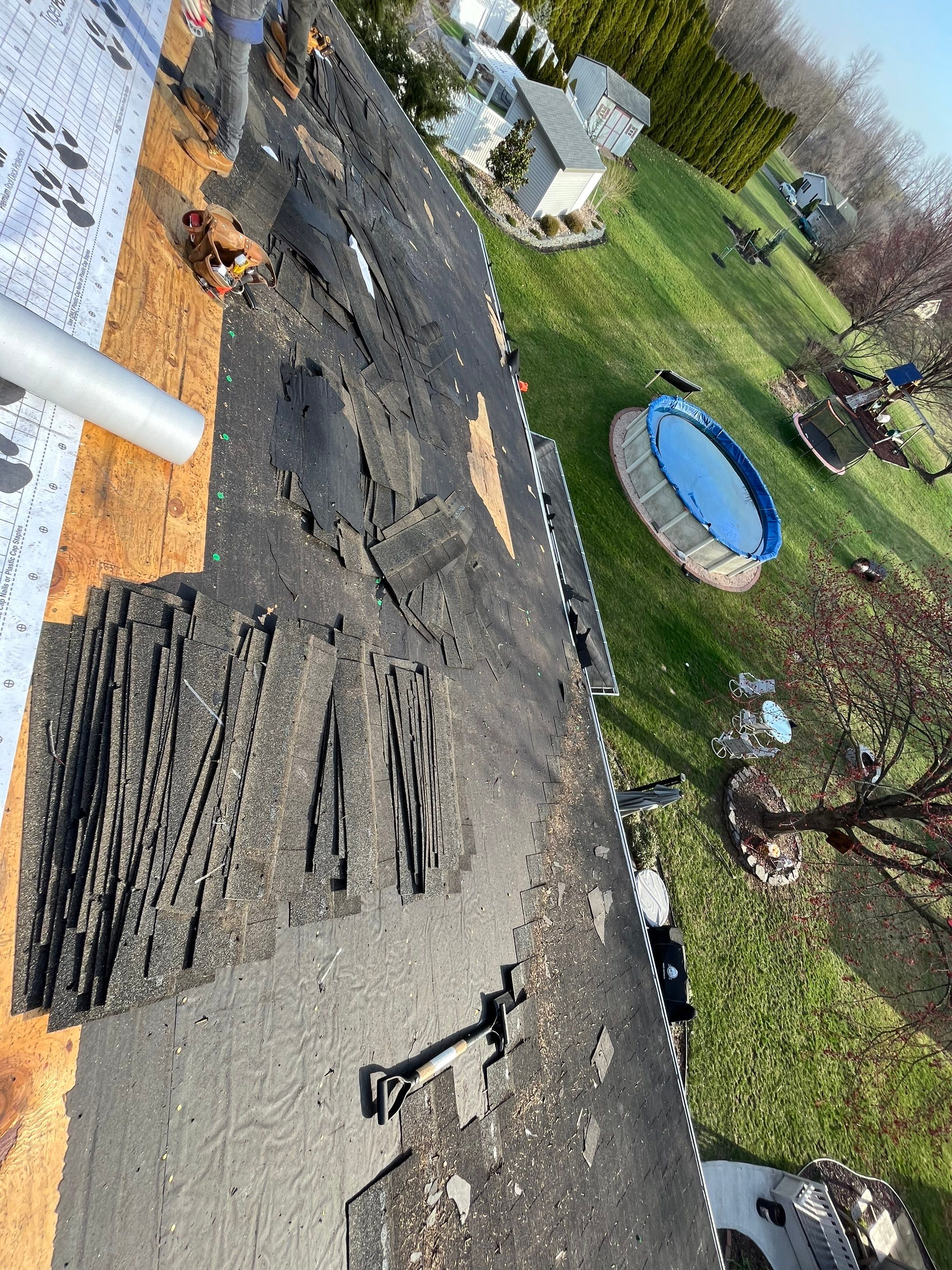 Cedar Falls Gaf roofing installation by Teflon Roofing