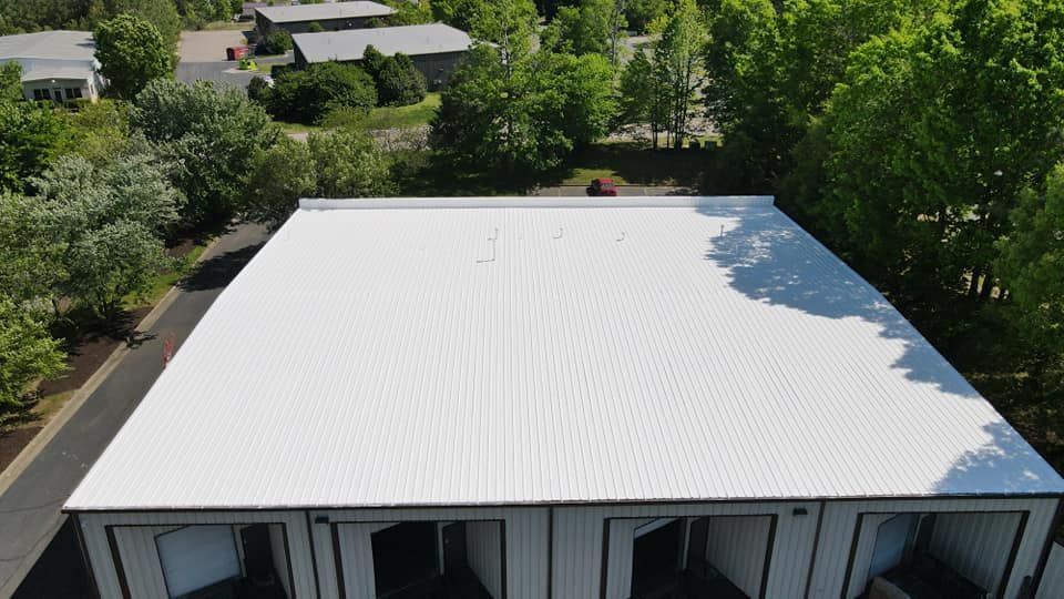 Project by Commercial Roofing Pros  by Commercial Roofing Pros 