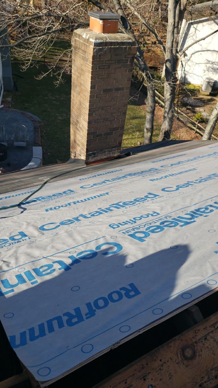 Springfield: CertainTeed Landmark Designer Shingles in Burnt Sienna by RM Banning, Inc.