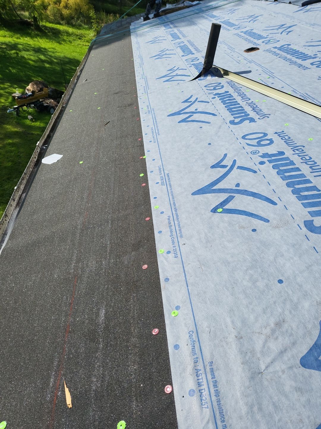 ATLAS PINNACLE: COASTAL GRANITE by Eagle Eye Roofing