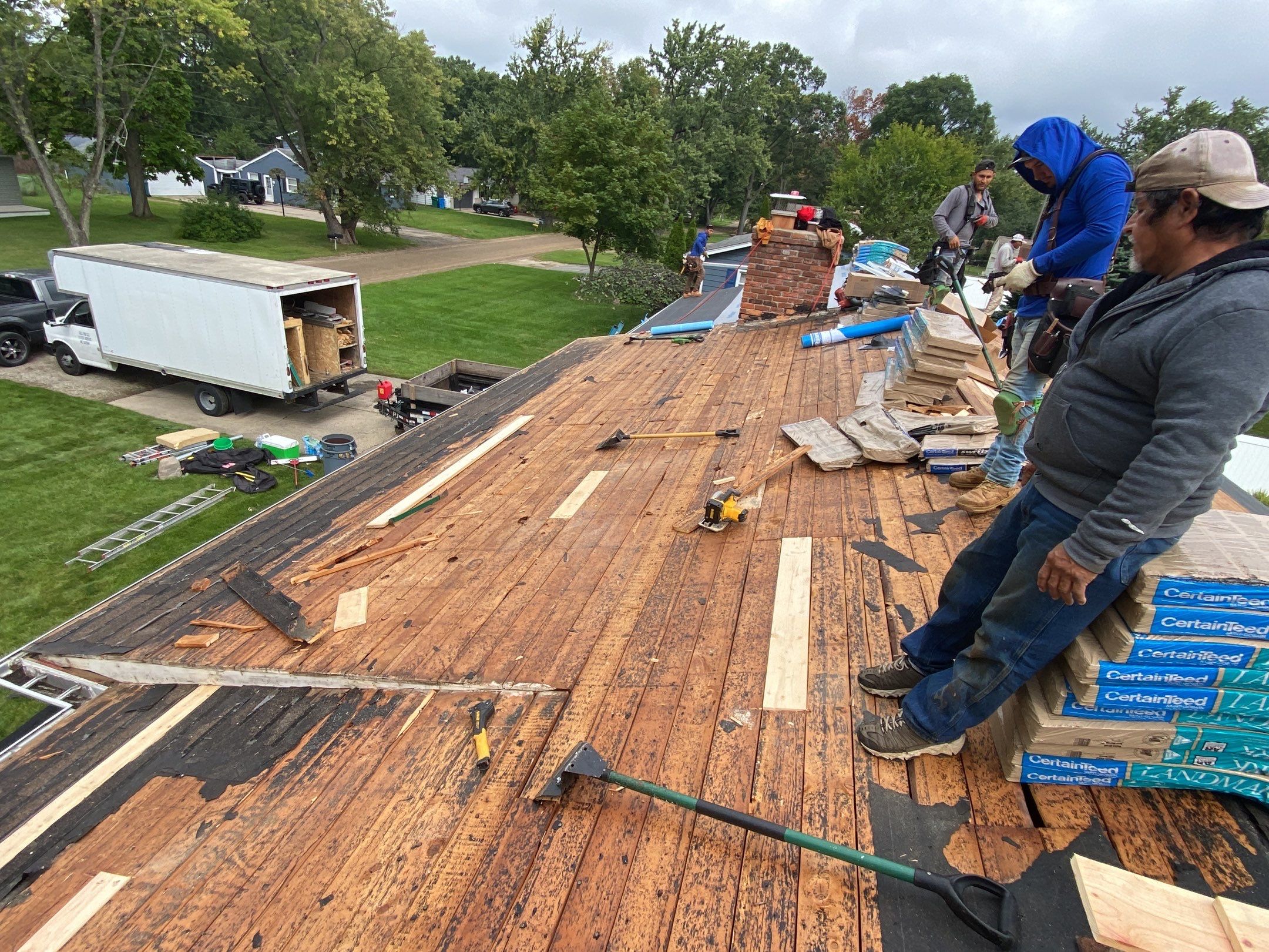 Roof Replacement using CertainTeed Landmark Pro by 180 Contractors