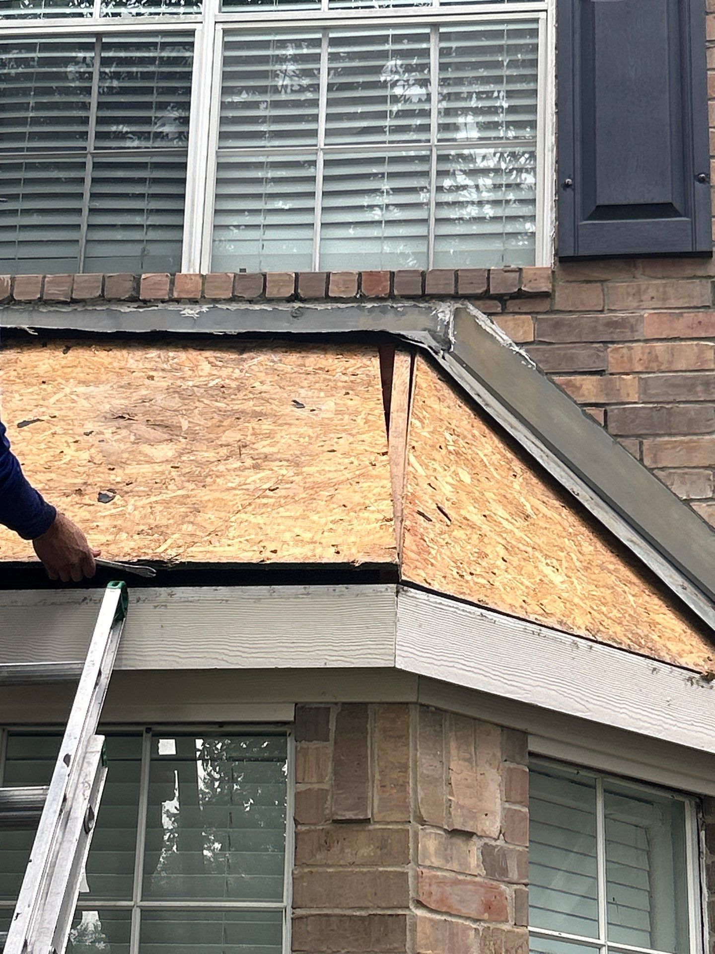 Roof Replacement in Woodbridge, Sugar Land TX by Roof Repair Company