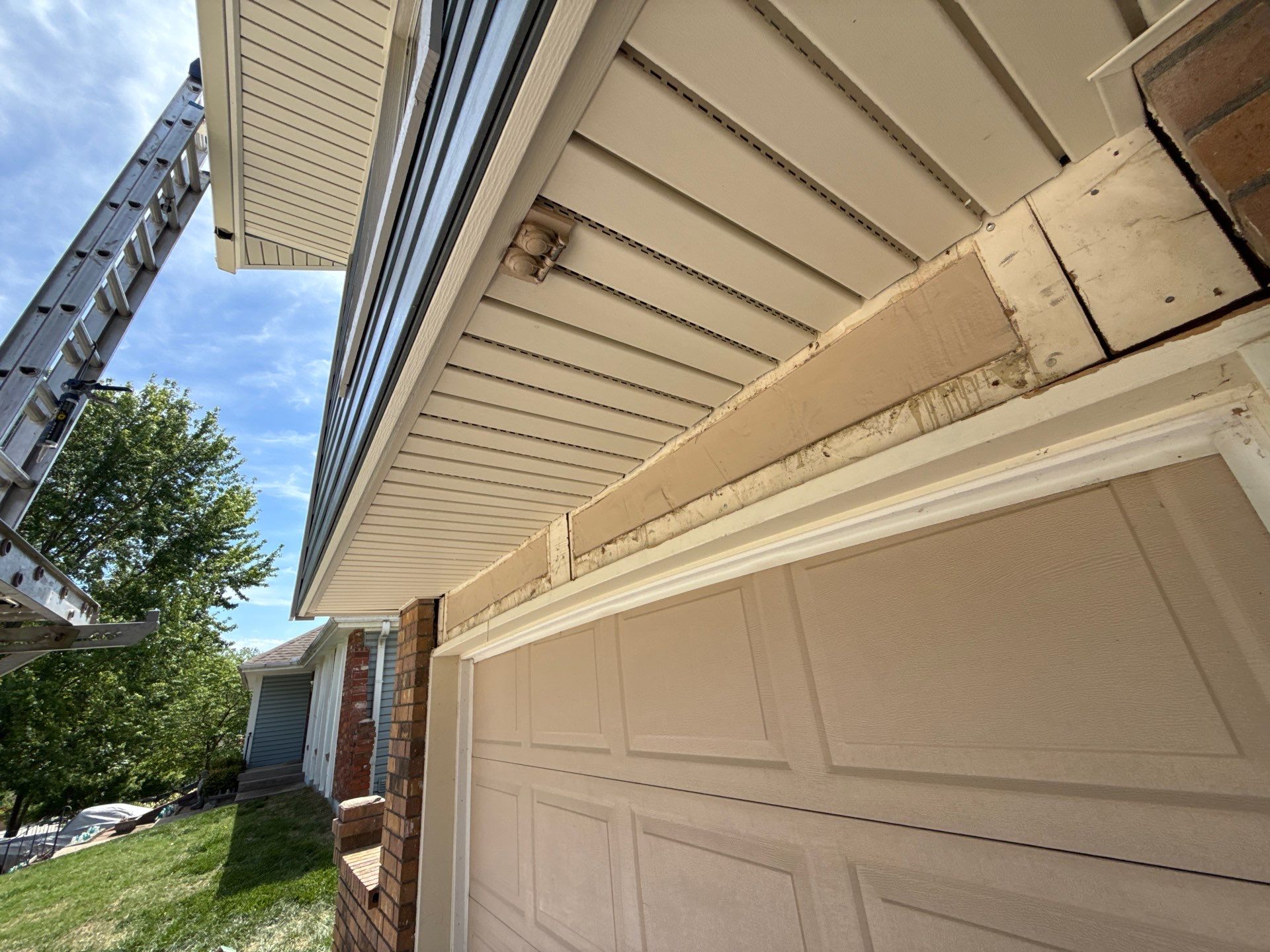 James Hardie in Kansas City Mo  by EEC  Windows, Siding & Roofing 