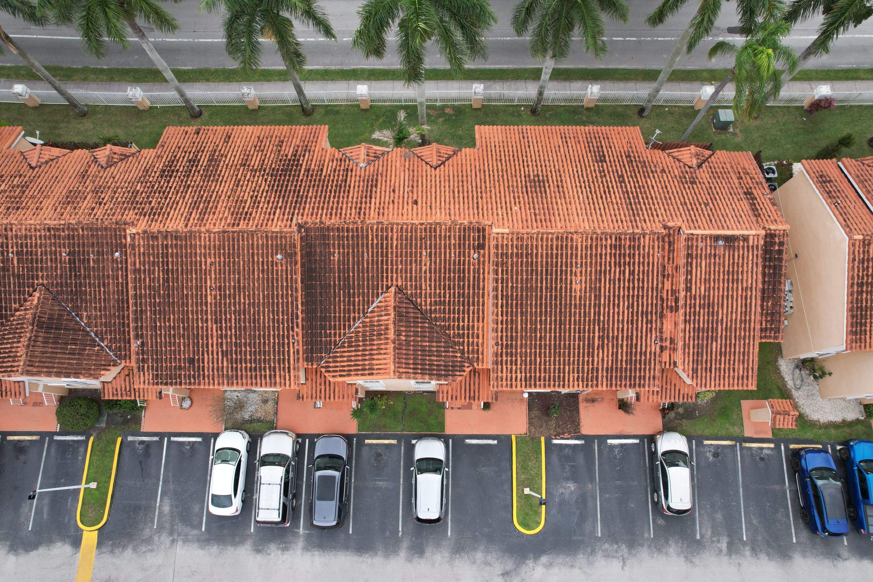 SIENNA VILLAS CONDO - BLDG 14260 by Souffront Construction & Engineering