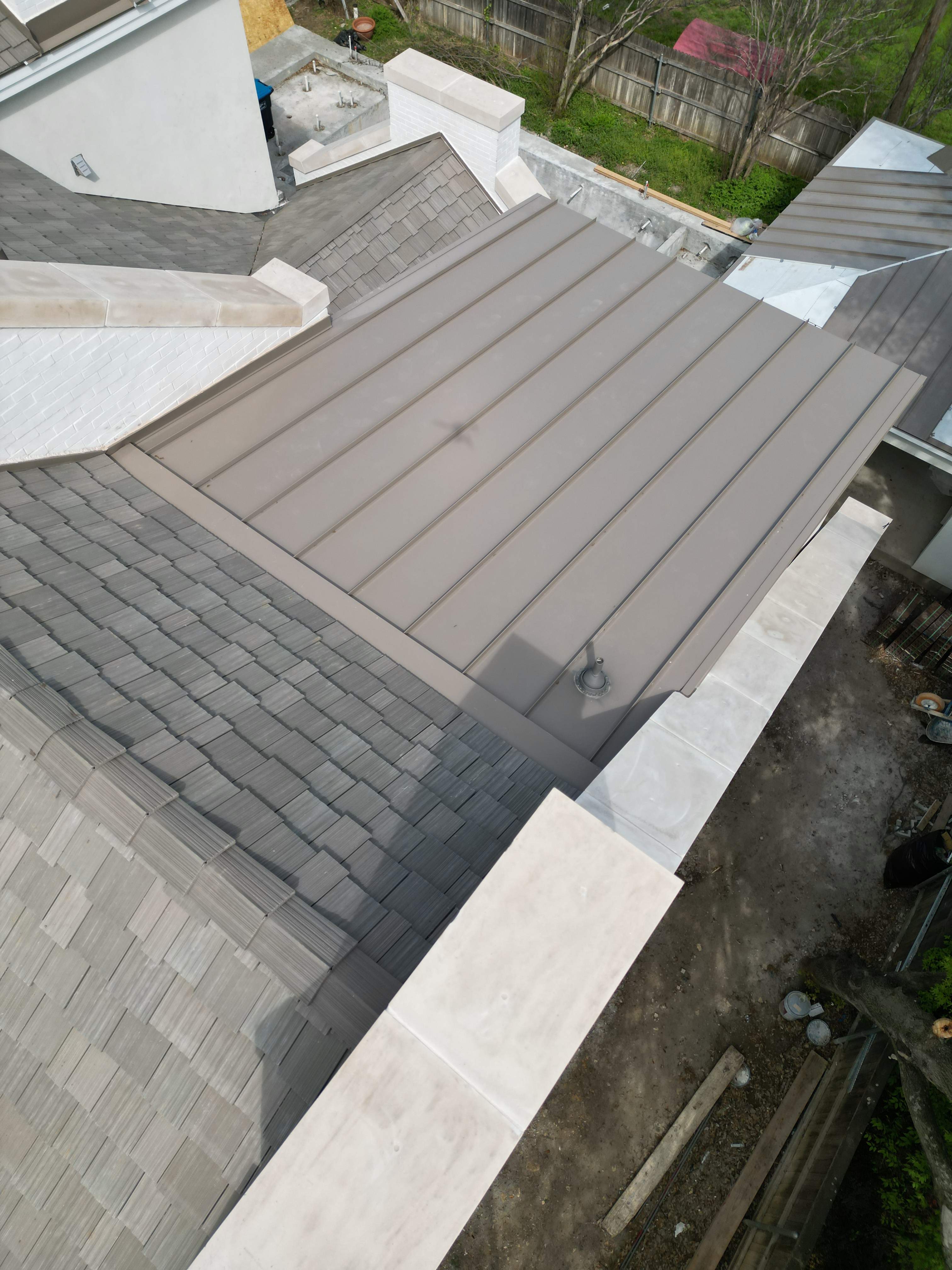 Residential Roofing Installation using DaVinci Multi Width Shake by Harvey Roofing & Construction