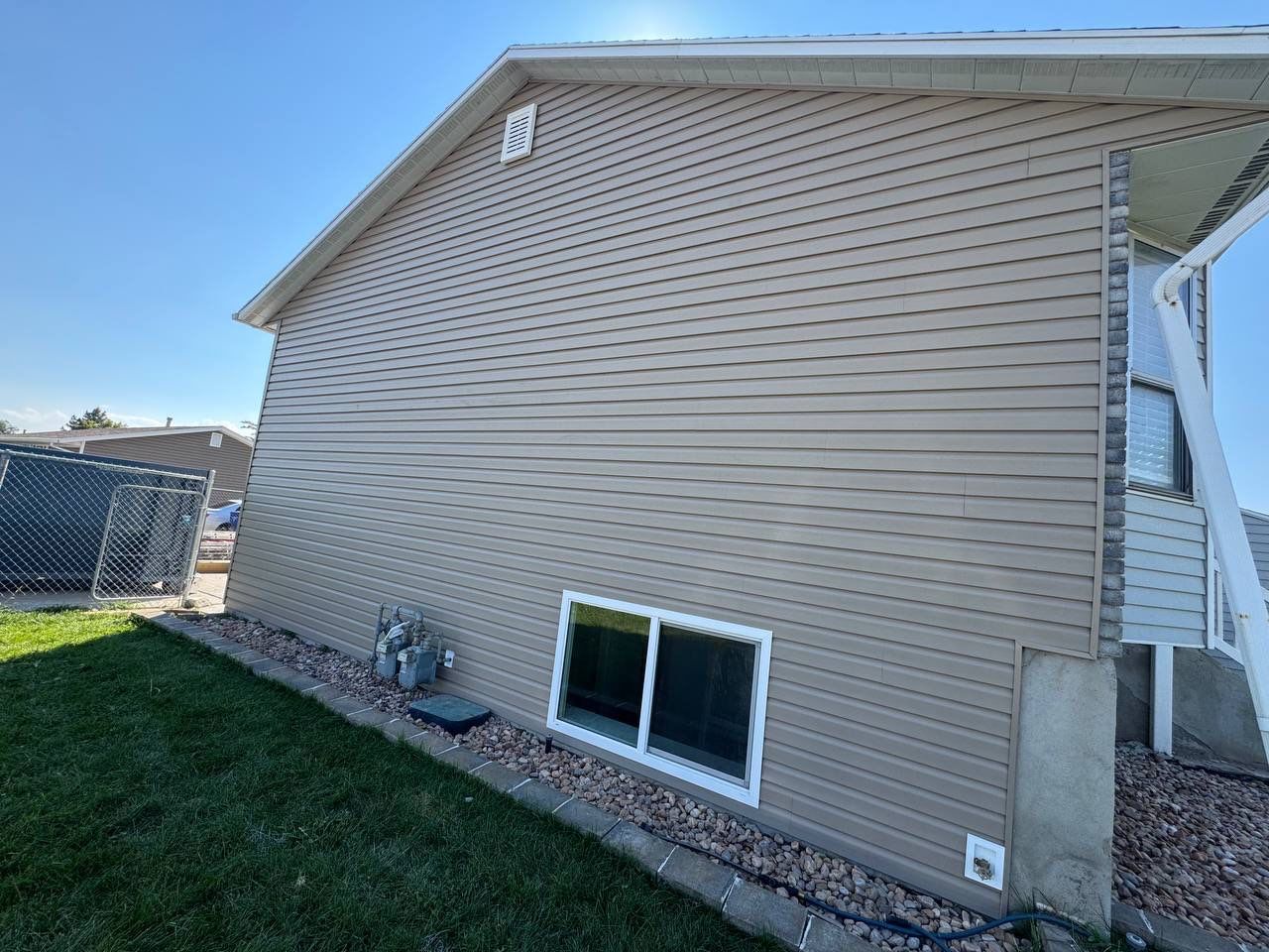 Kearns | Mastic Vinyl Lap Siding | Pebblestone Clay by Ideal Siding Utah