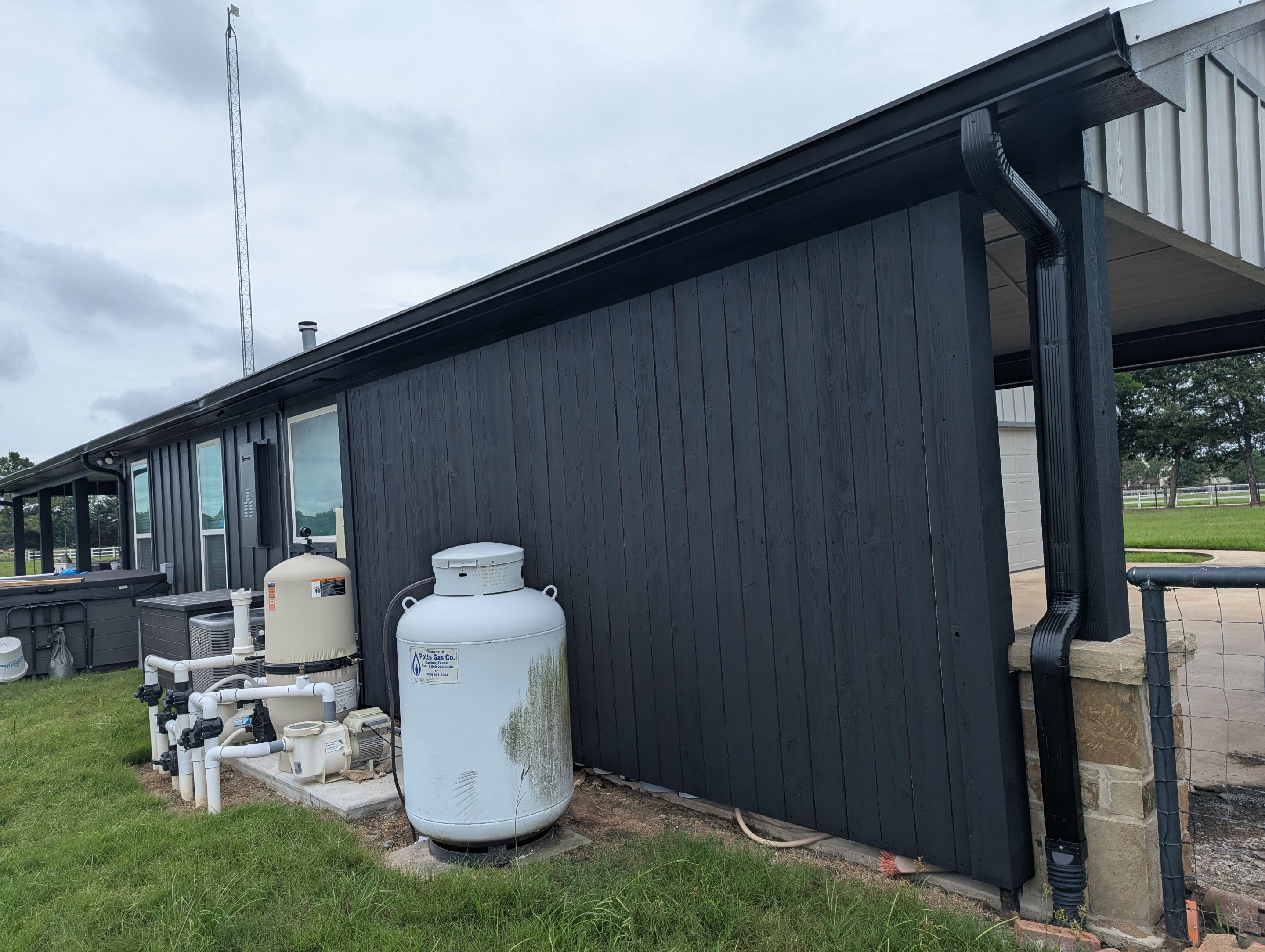 A Complete Exterior Repaint in Edgewood, TX by Quality Coats Painting
