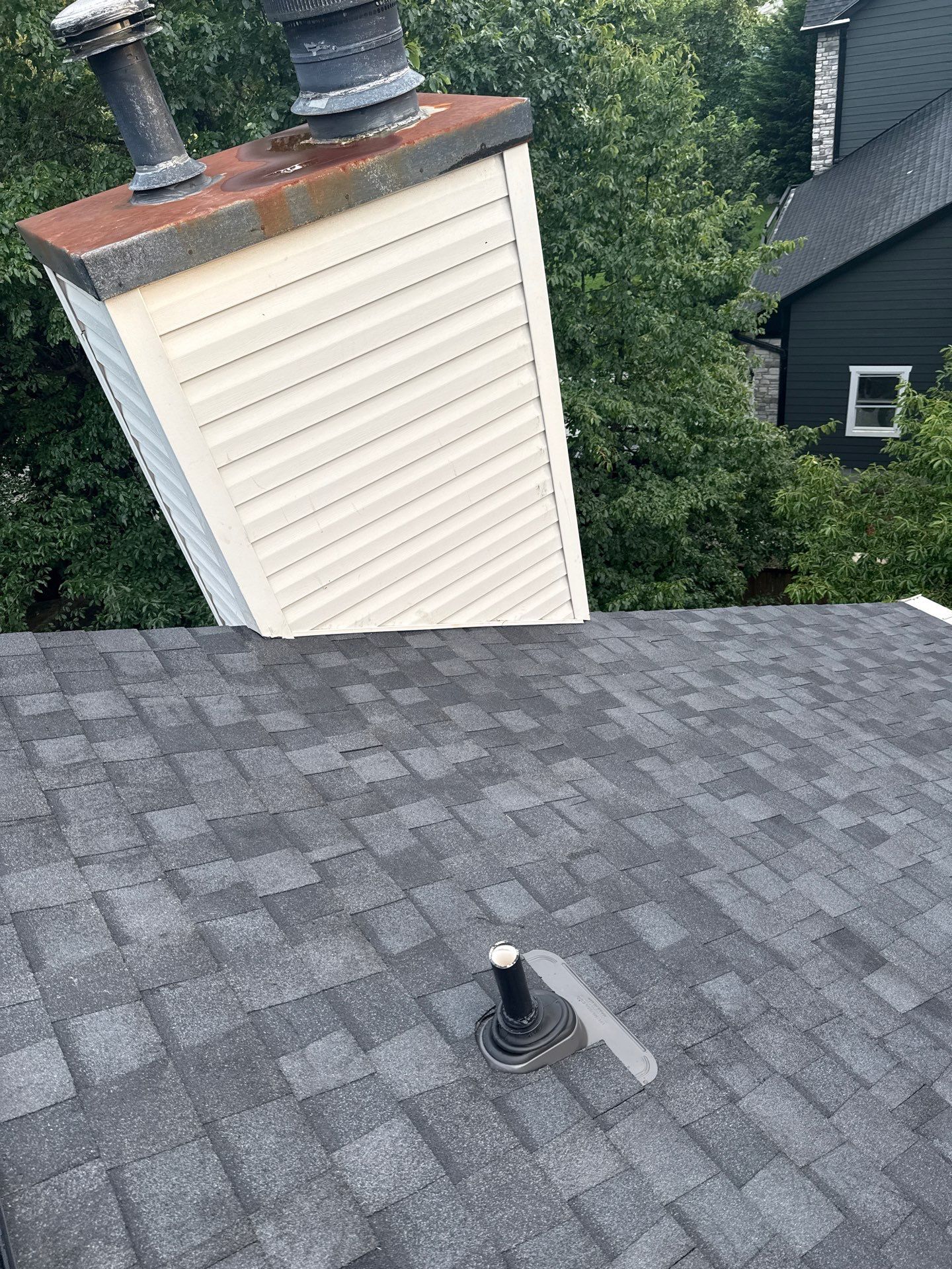 Lorton: Residential Roof with CertainTeed Landmark Pro in Max Def Moire Black by RM Banning, Inc.