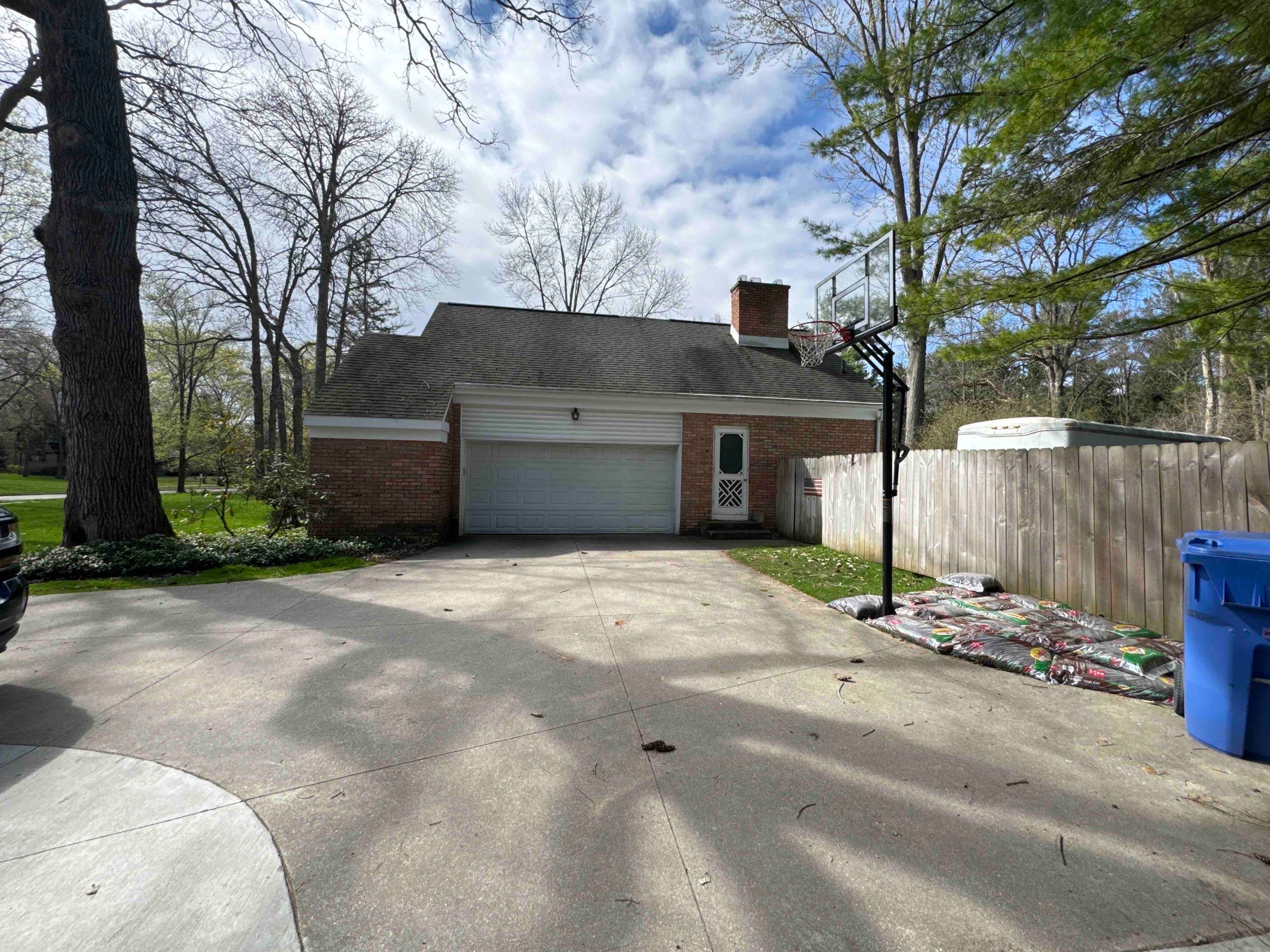 Residential Roofing Installation using Certainteed Landmark ClimateFlex by GRACCO