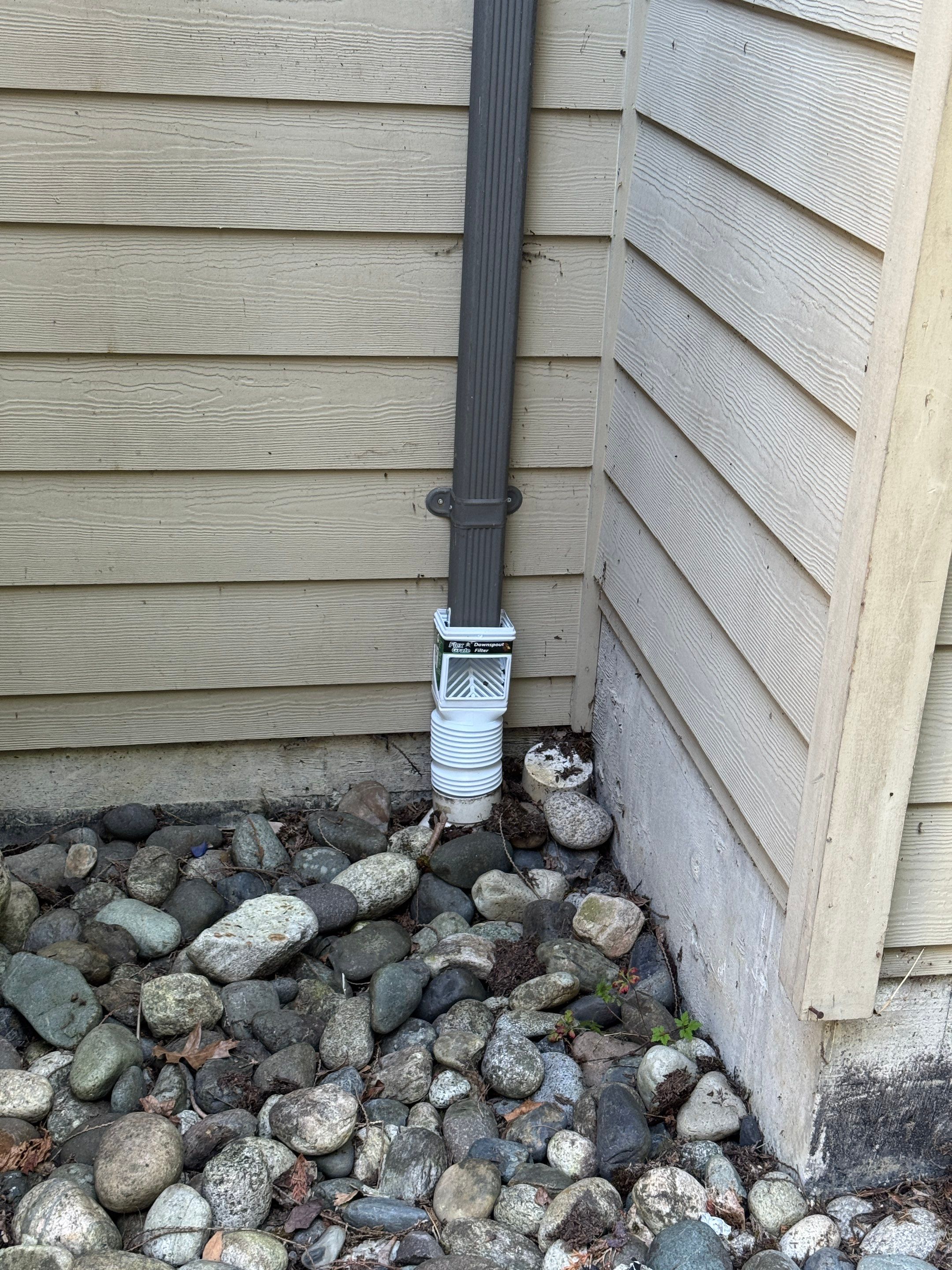 Gutter Cleaning in West Vancouver by YVR Construction Group