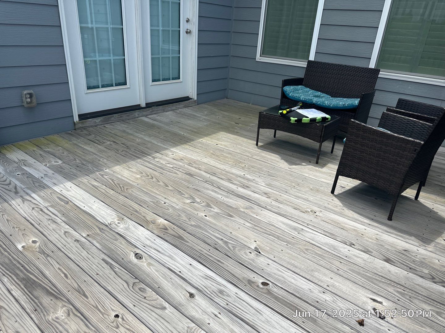 Wood Deck using Wood Sealant by DuraSeal
