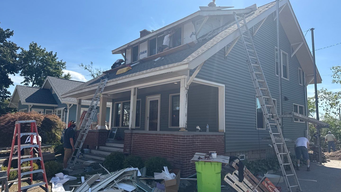 Siding Replacement using Alside Charter Oak D4.5" Deep Moss by 180 Contractors