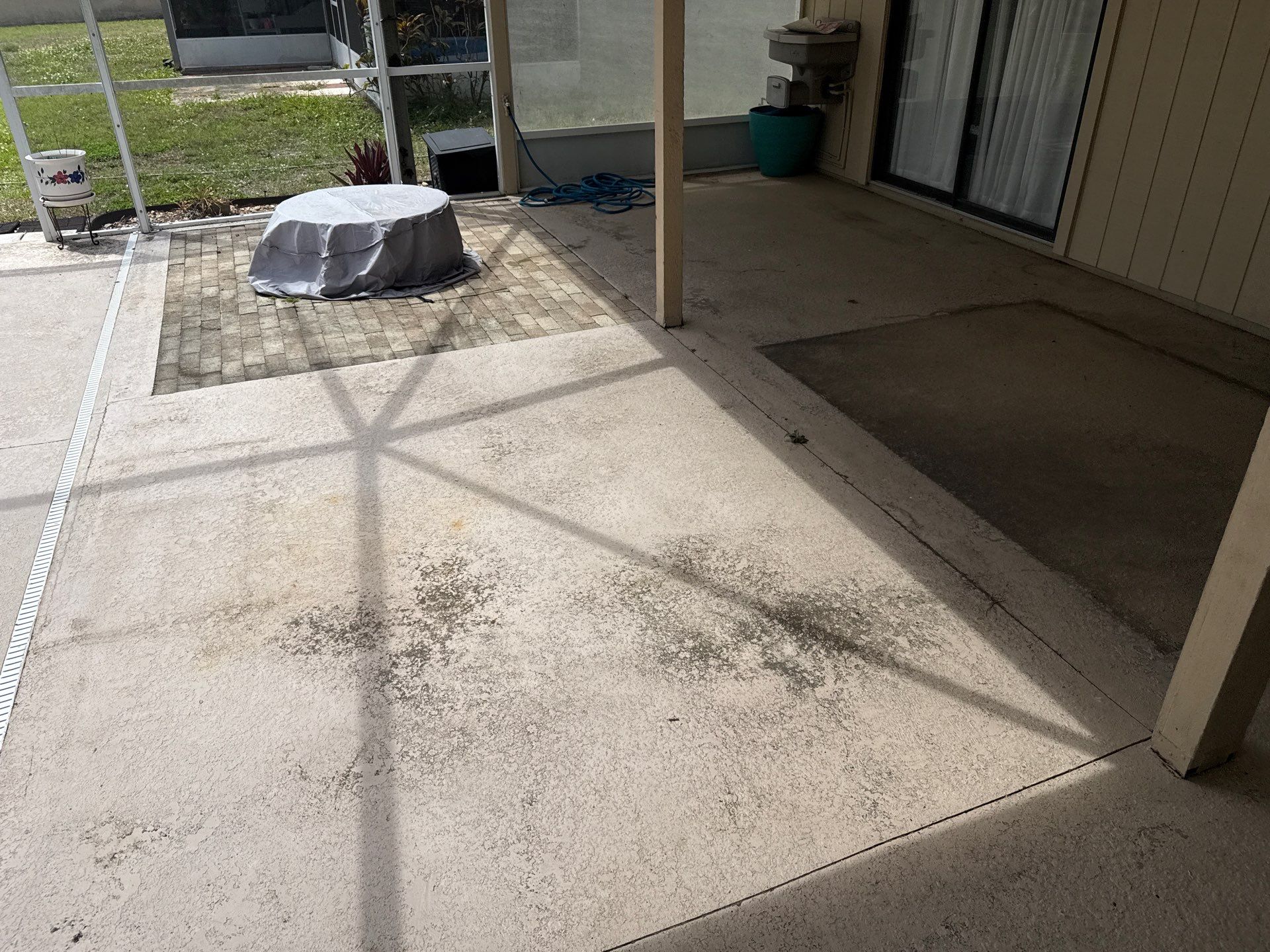 Pool Cage & Painted Pool Deck Cleaning in Sarasota, FL | Soft Wash by Sunshine AquaWash