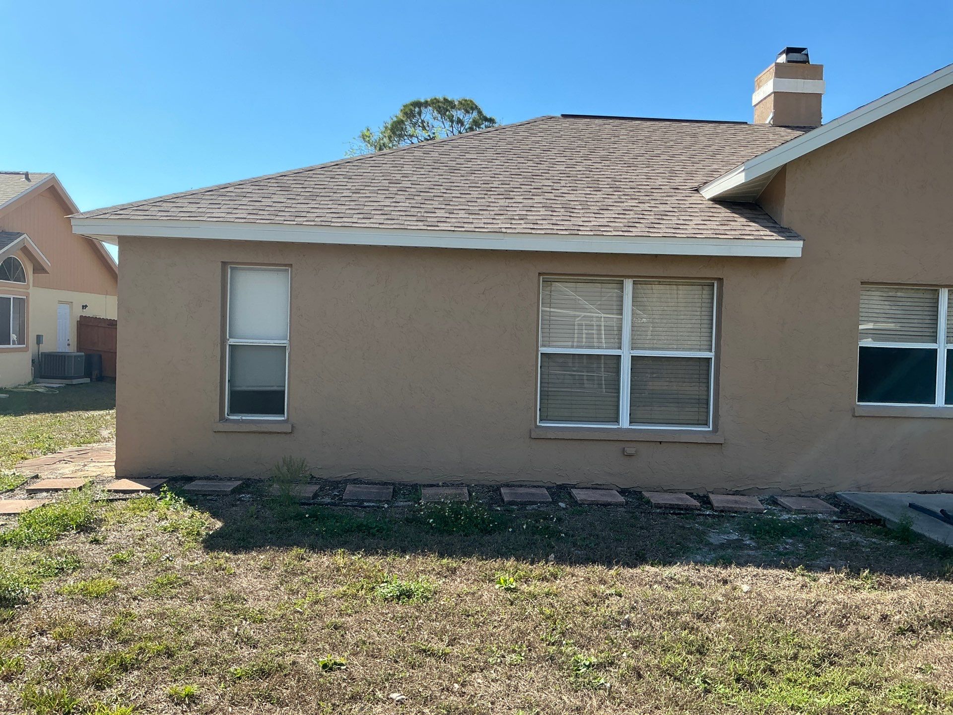 6 Inch Seamless Gutters using K-Style Seamless Gutters in Sarasota FL by Gutter Professors