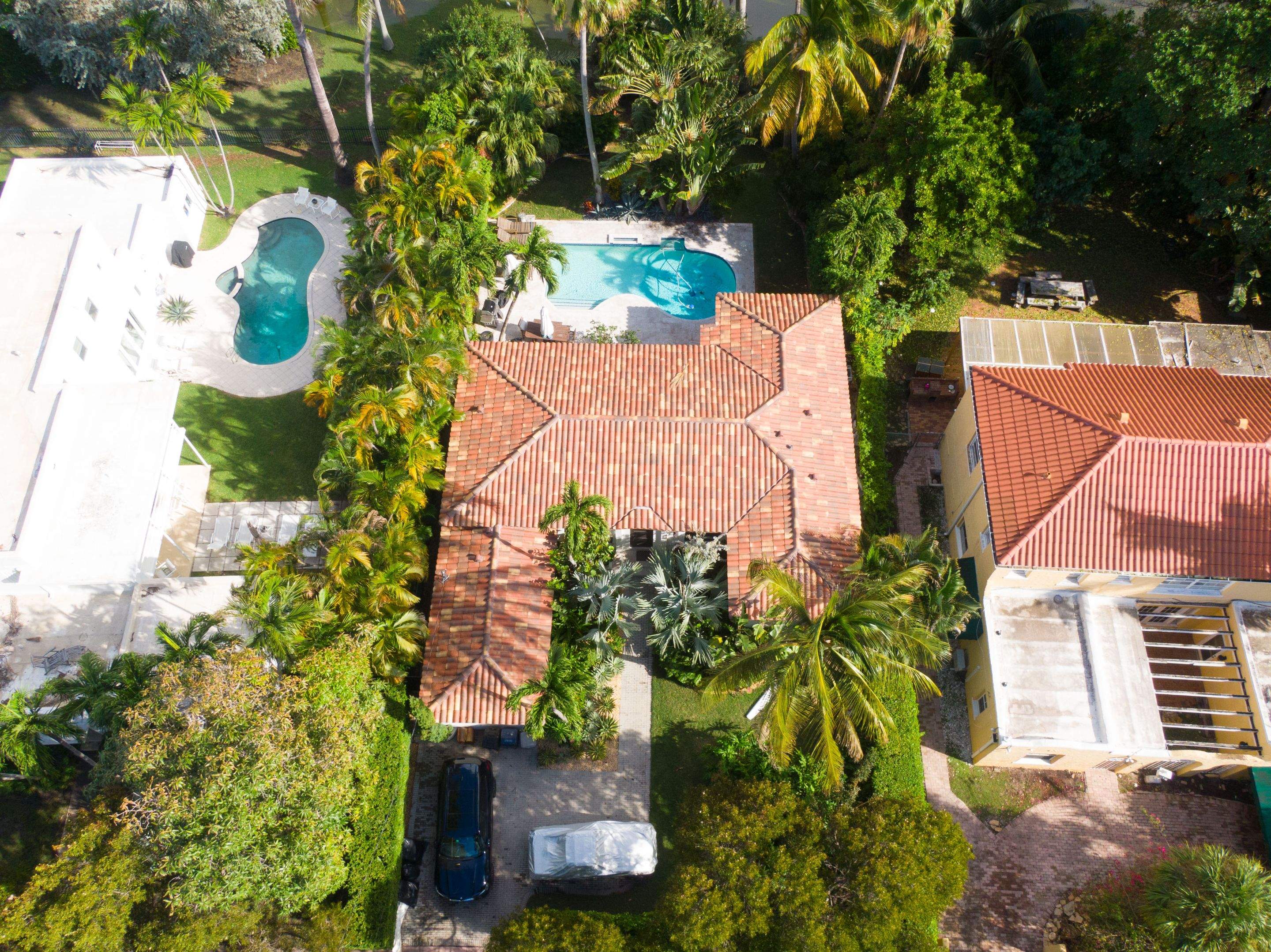 Verea - Spanish S - Jacobea by Istueta Roofing