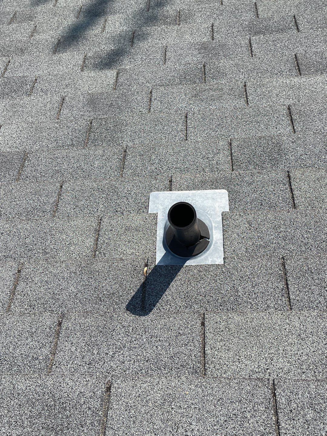 Nampa bungalow gets residential roofing using Owens Corning Oakridge in Teak  by ID Roofing LLC
