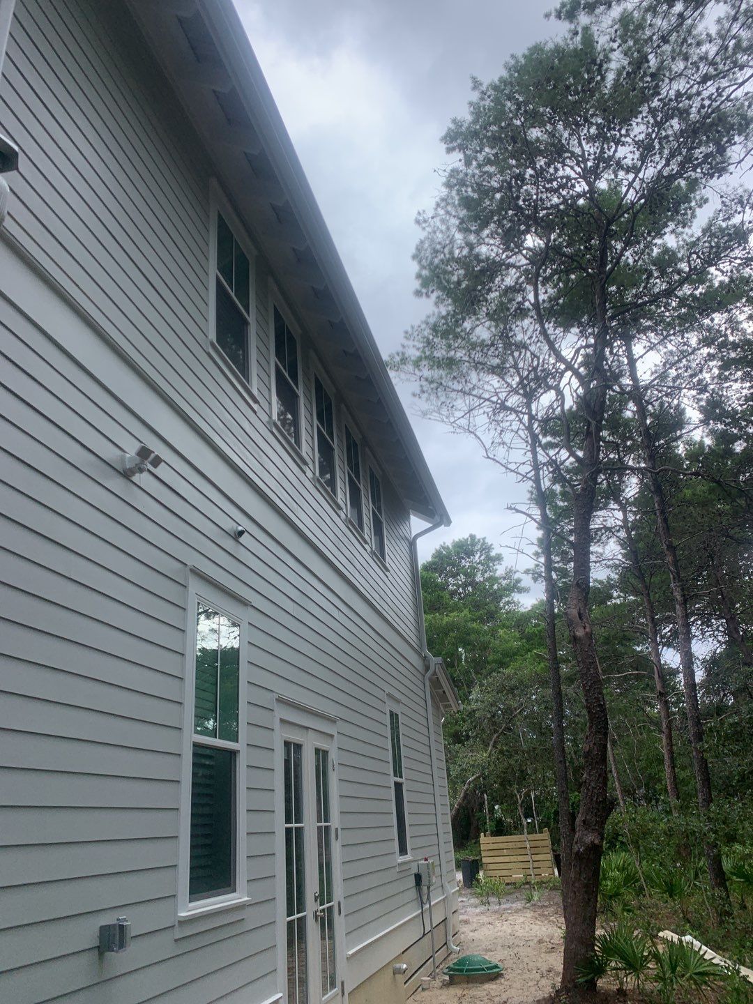 6 Inch Seamless Gutters using 6 Inch Seamless Gutters and Downspouts by Gutter Professors