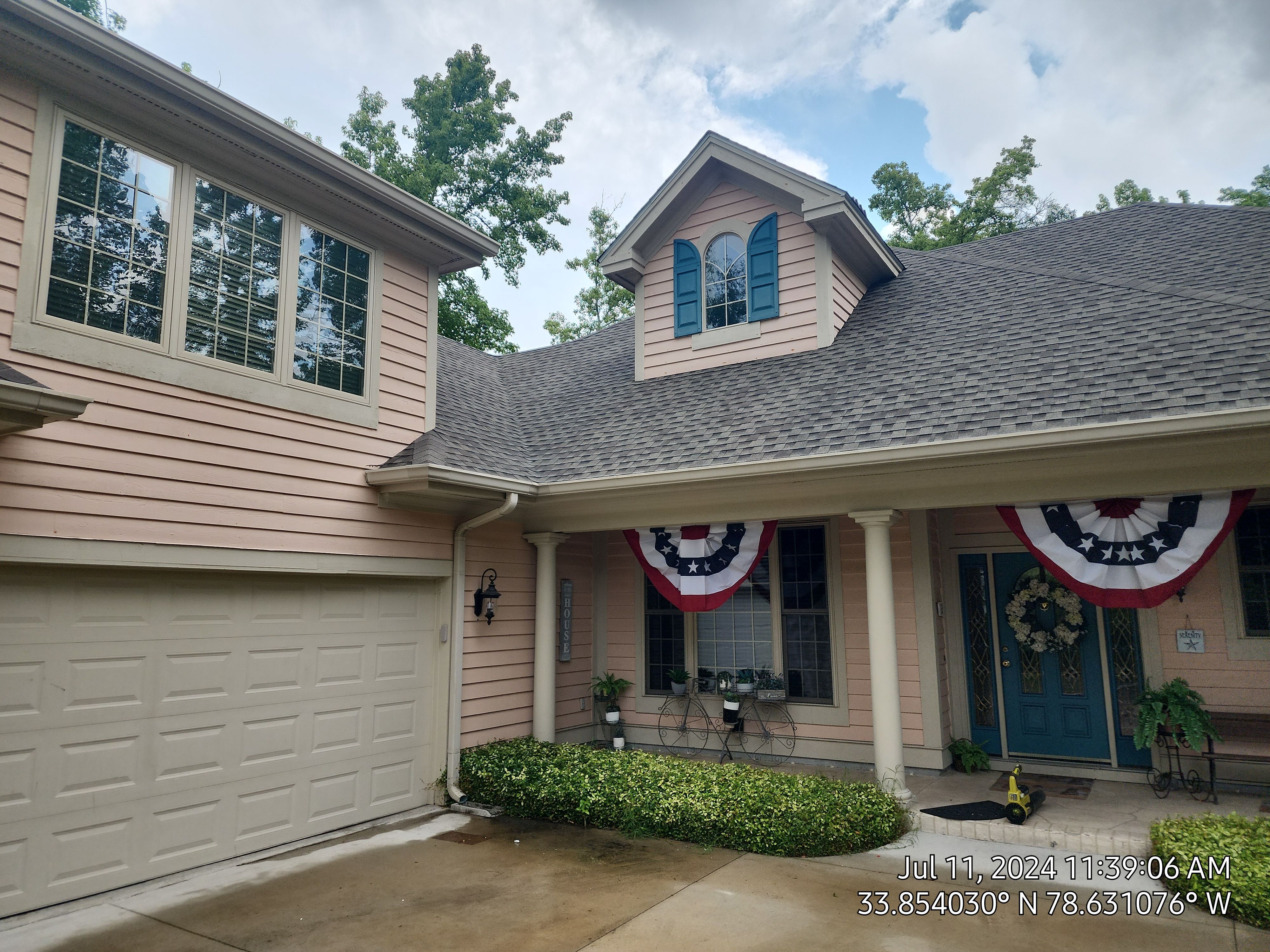 GAF HDZ - Weathered Wood by Linta Roofing Inc