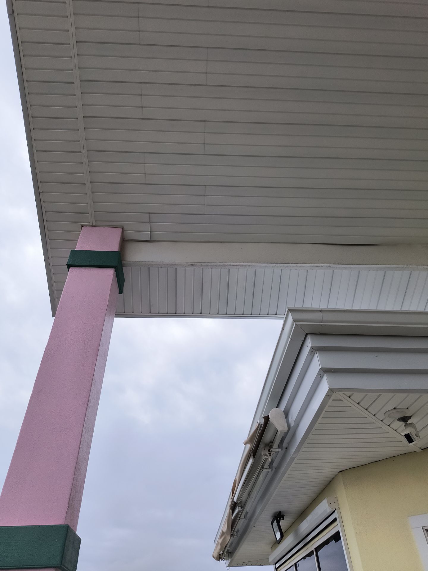 Soffit and Fascia Installation in Bradenton FL by Gutter Professors