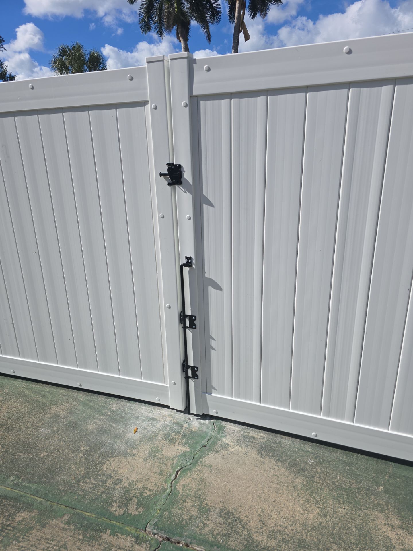Vinyl Gate in Nokomis by True Fence LLC