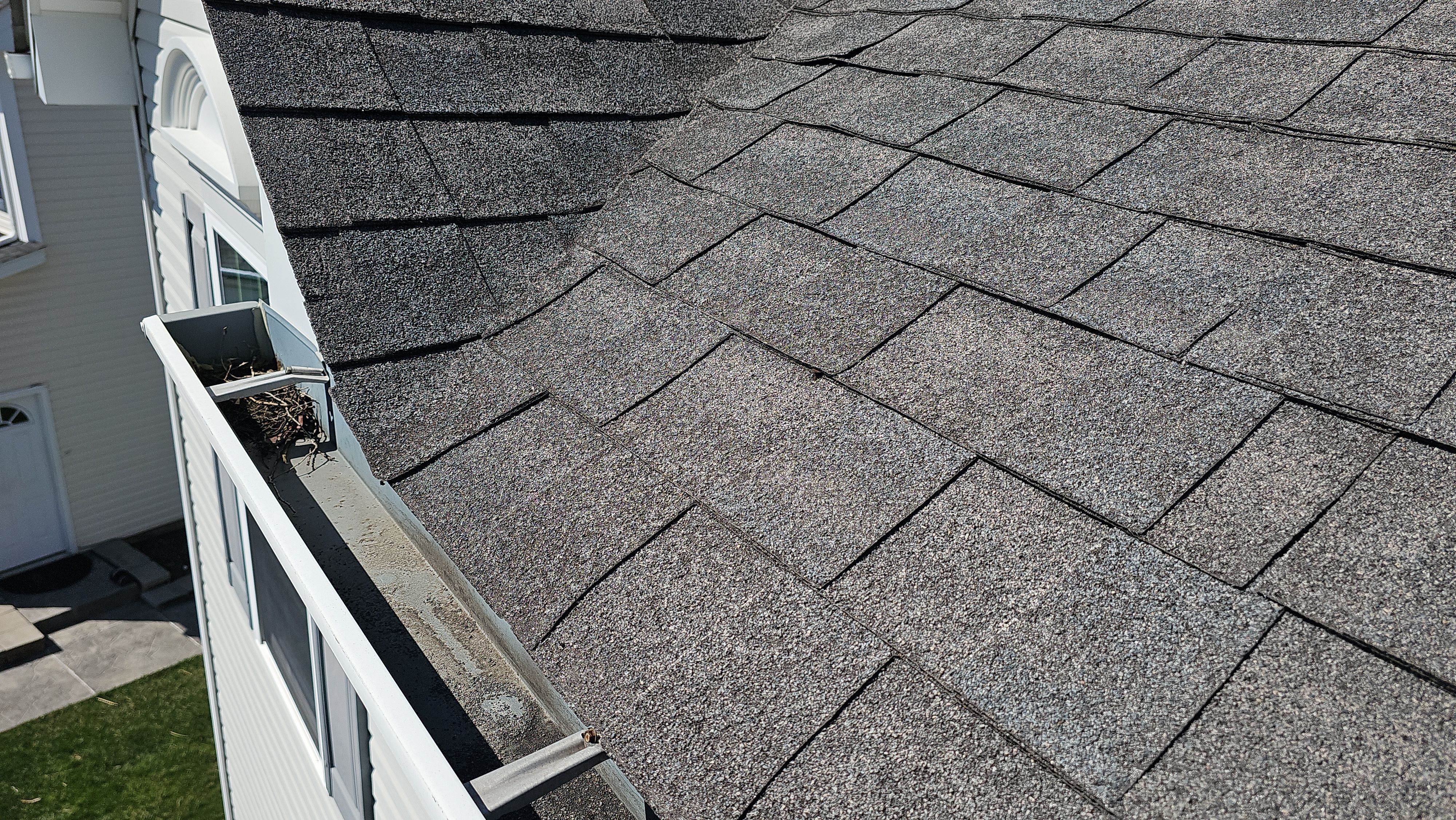 Rebecca N: Atlas Pinnacle, Color, Black Shadow, Drip Edge, Color, White by Eagle Eye Roofing