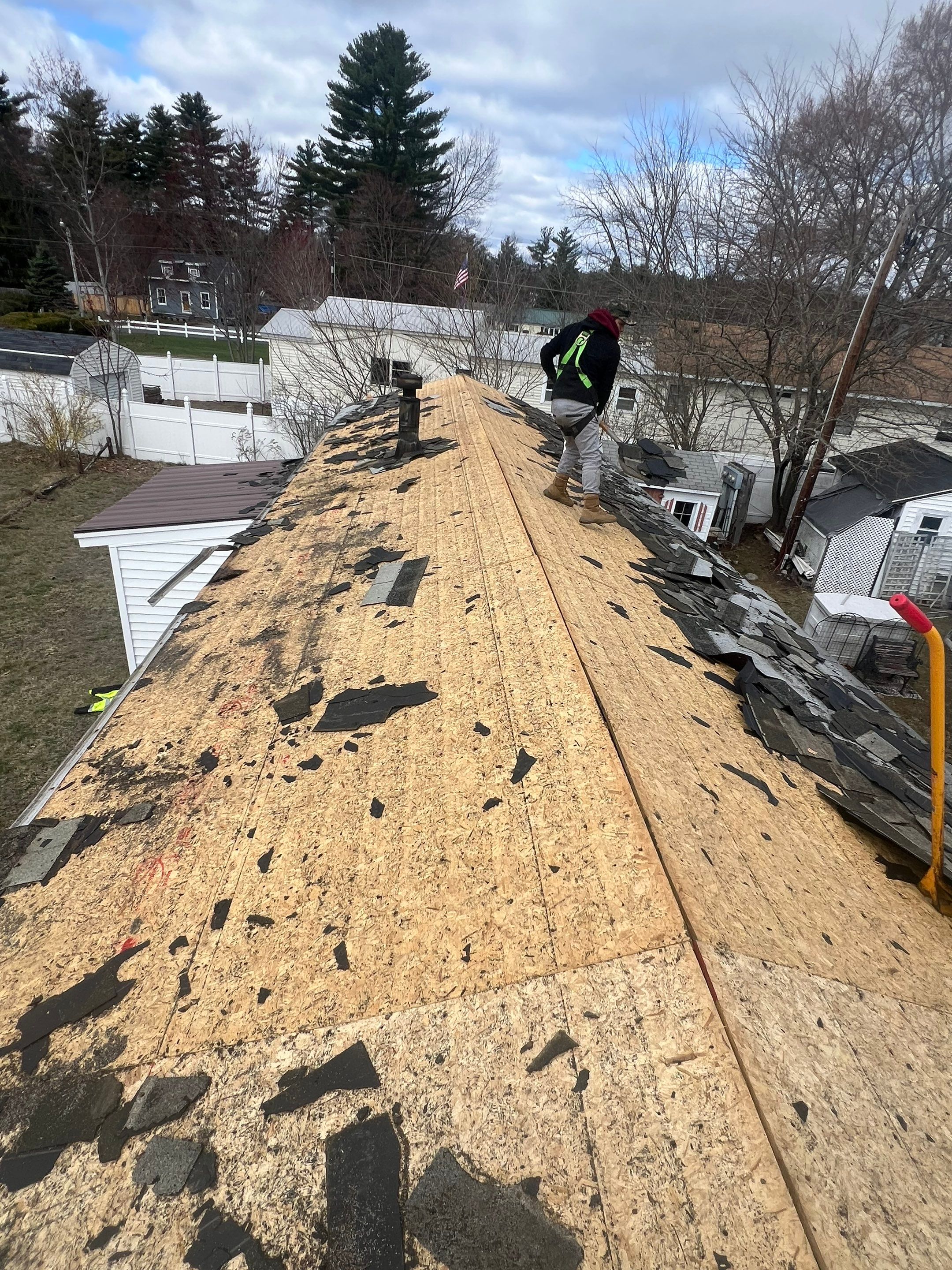 Corrugated Metal and Asphalt in Merrimack New Hampshire by Tall pine roofing