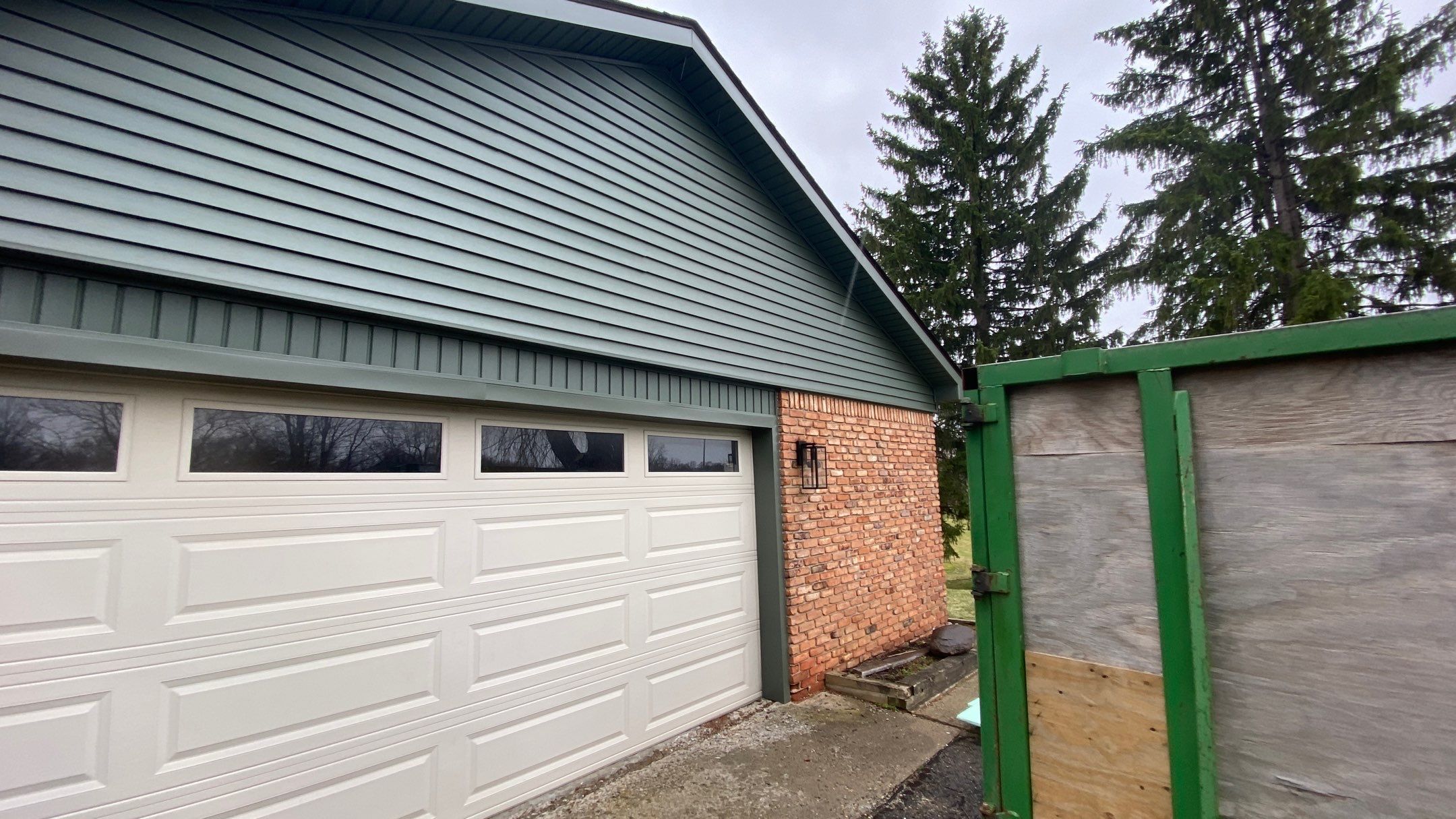 Siding Replacement using CertainTeed Restoration Classis D4 by 180 Contractors
