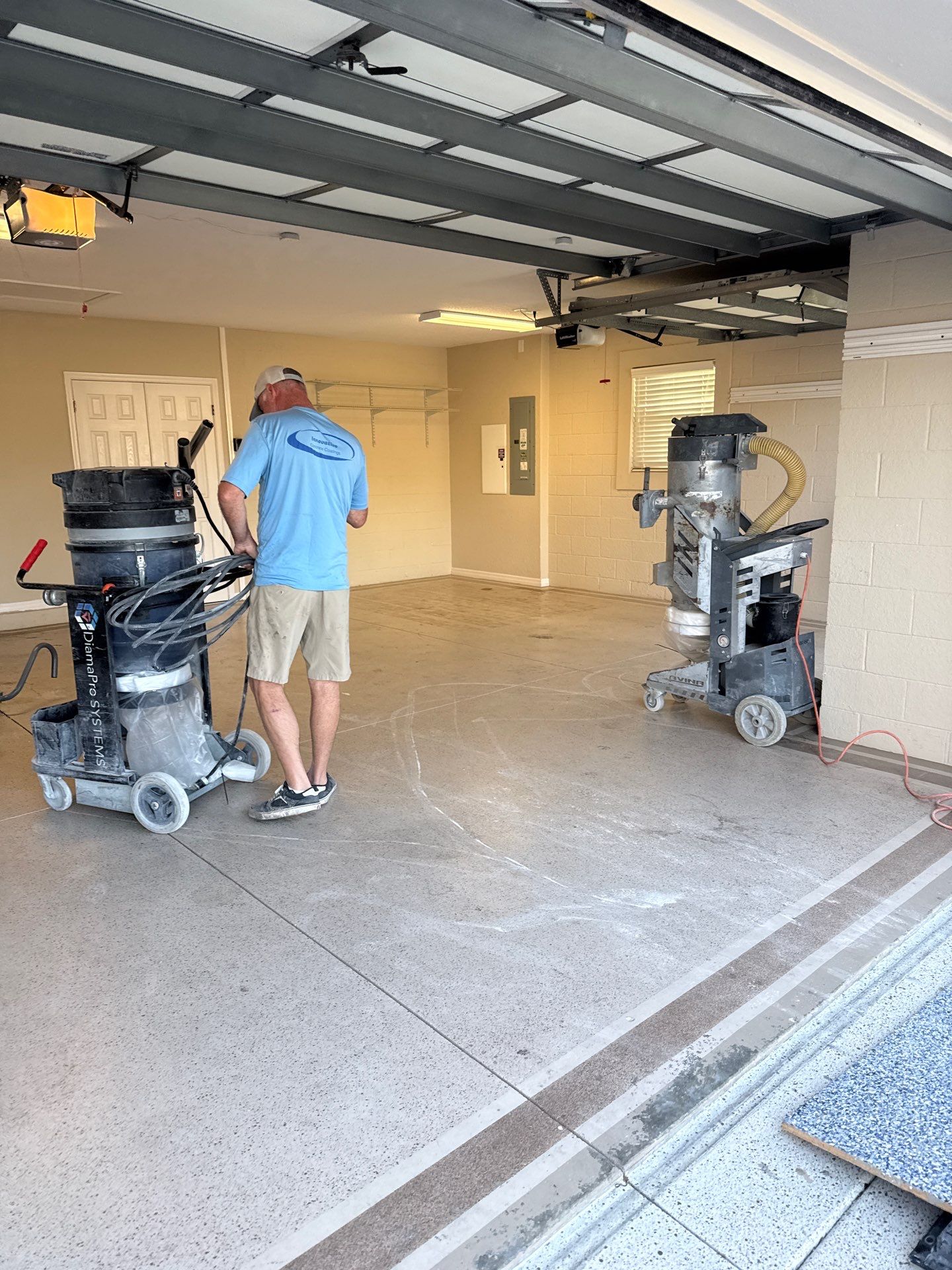 Garage in Domino by Innovative Concrete Coatings 