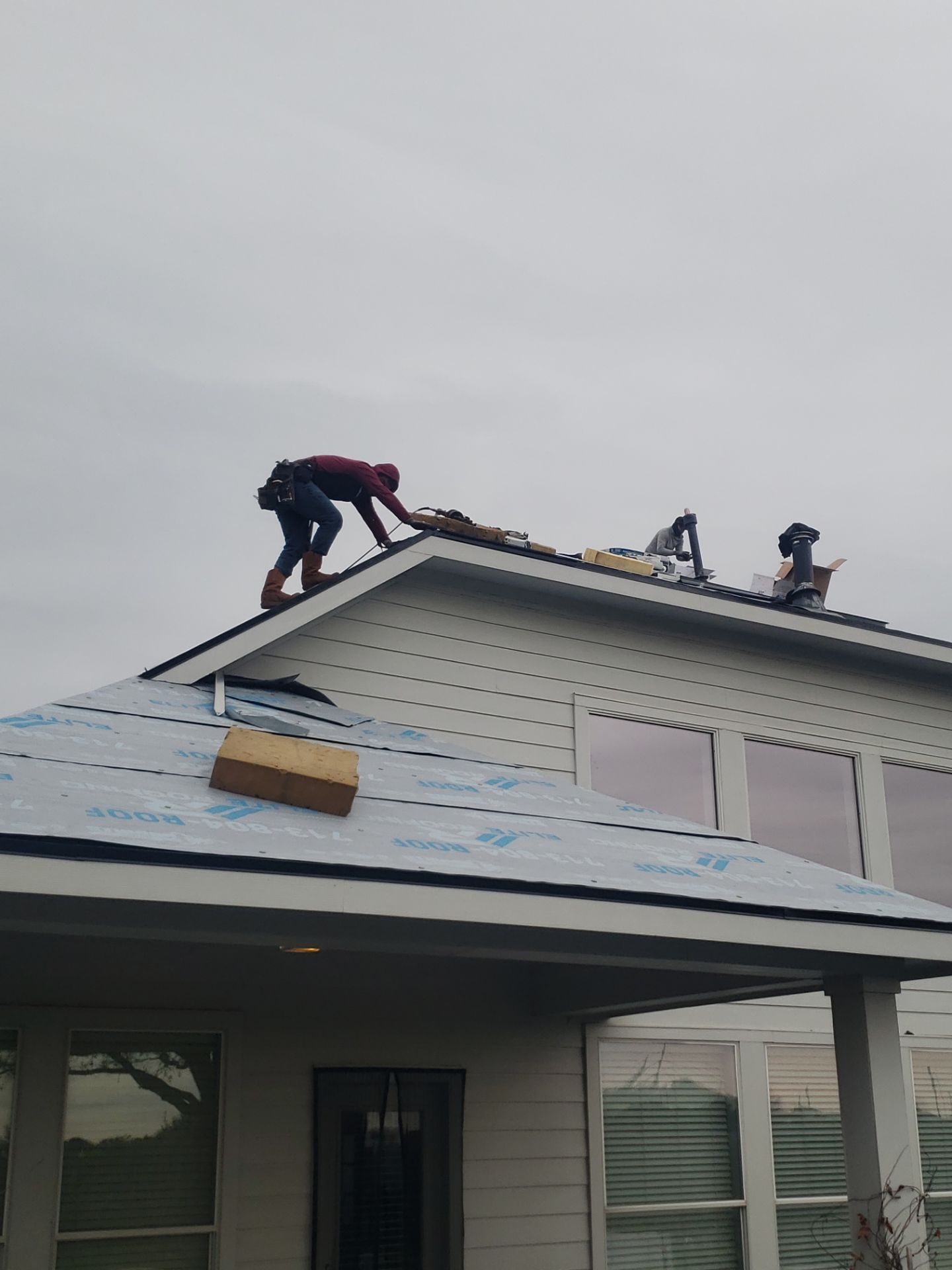 Residential Roof Replacement using IKO CAMBRIDGE DUAL BLACK by Elite Roofing LLC