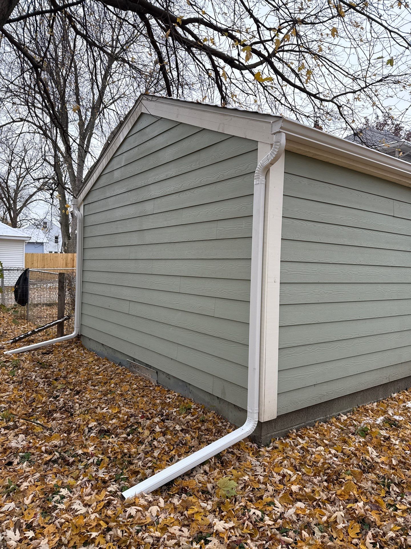 Lansing by Sunrise Seamless