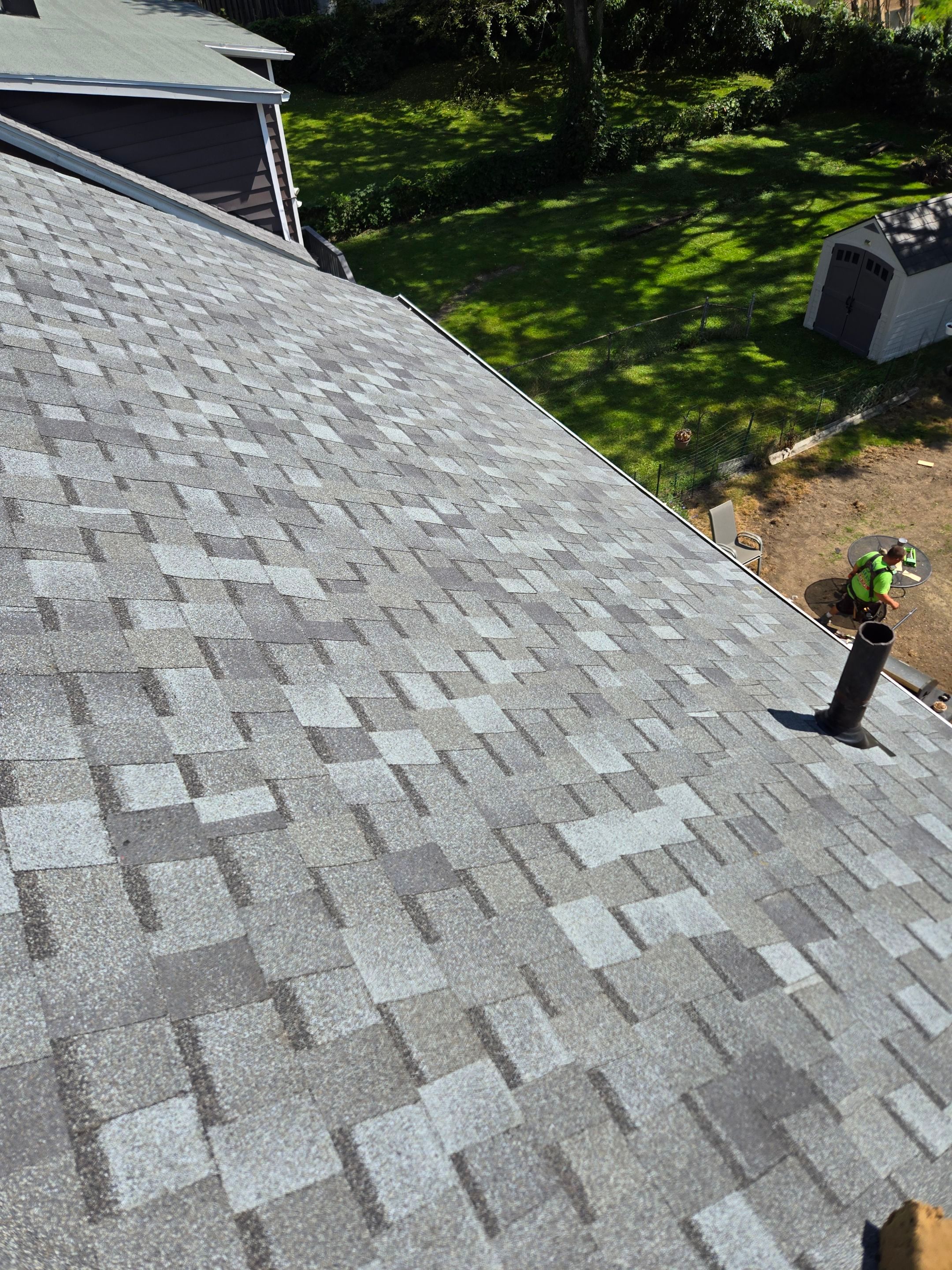 Atlas Pinnacle, Color, Coastal Granite, Drip Edge Color, White by Eagle Eye Roofing