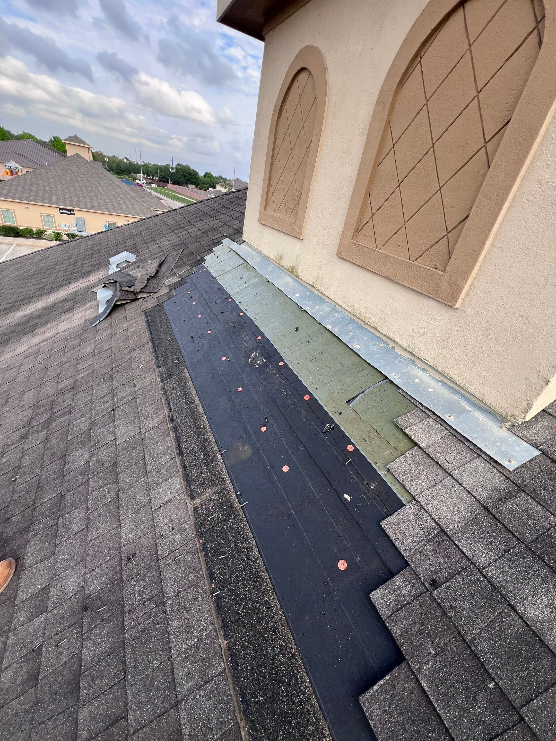 Residential Roofing Repair using Owen's Corning Duration (Lifetime) Shingles by Roof Repair Company
