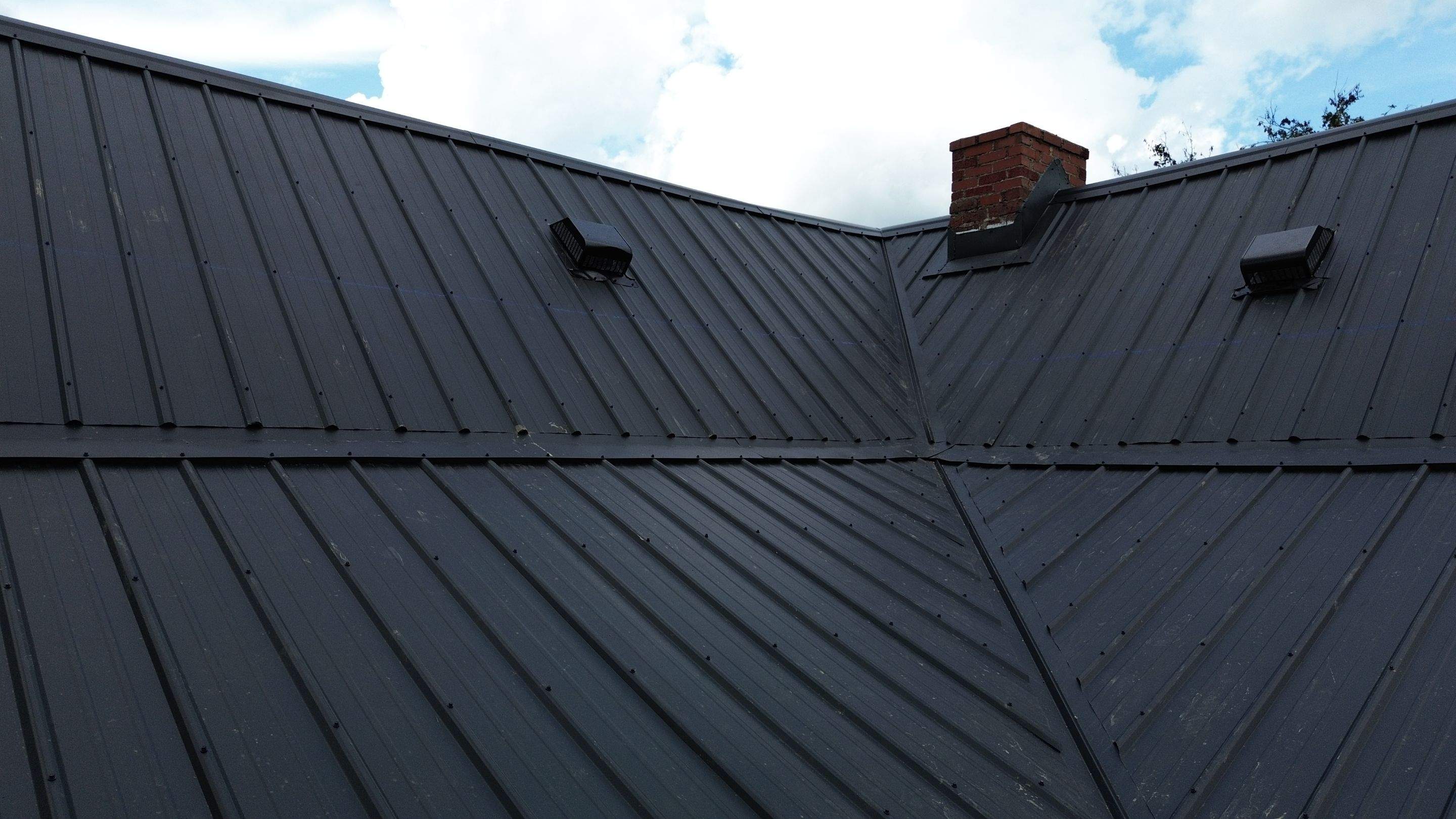 Byrd Residence by Omnia Roofing