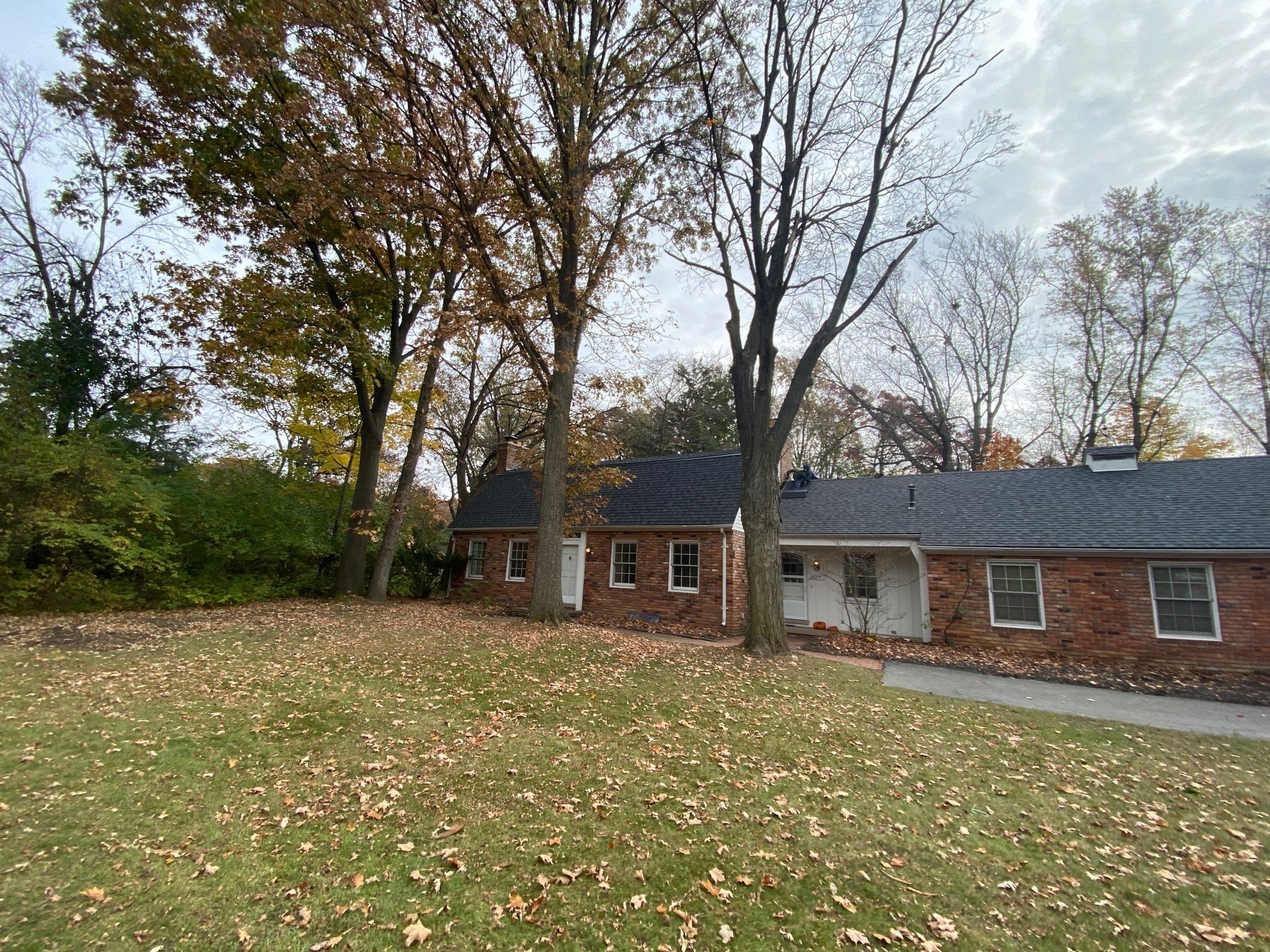 Roof Replacement using CertainTeed Landmark by 180 Contractors